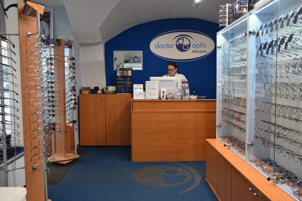 DR. OPTIK Moravia foto 2