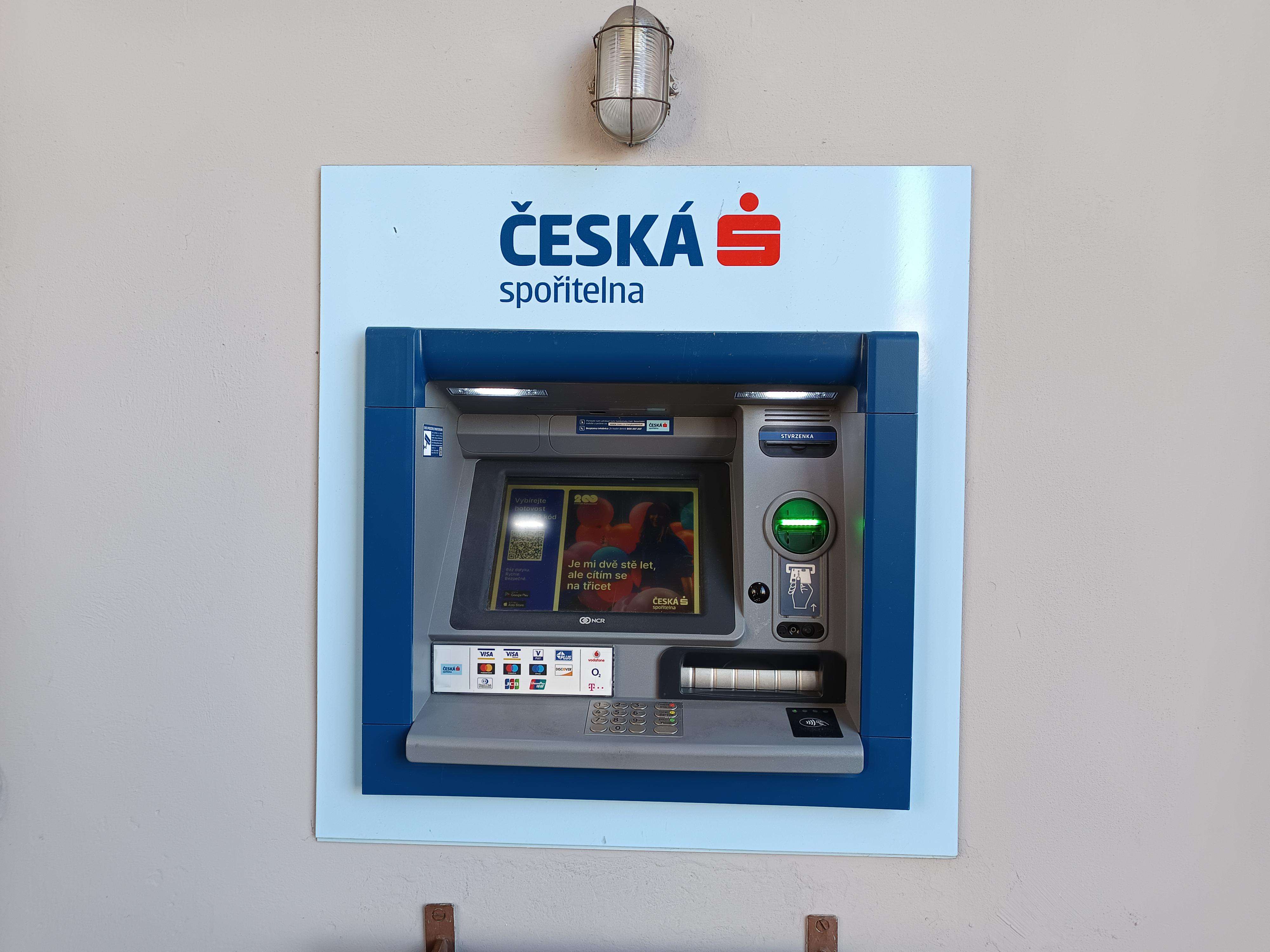 Bankomat České spořitelny foto 4