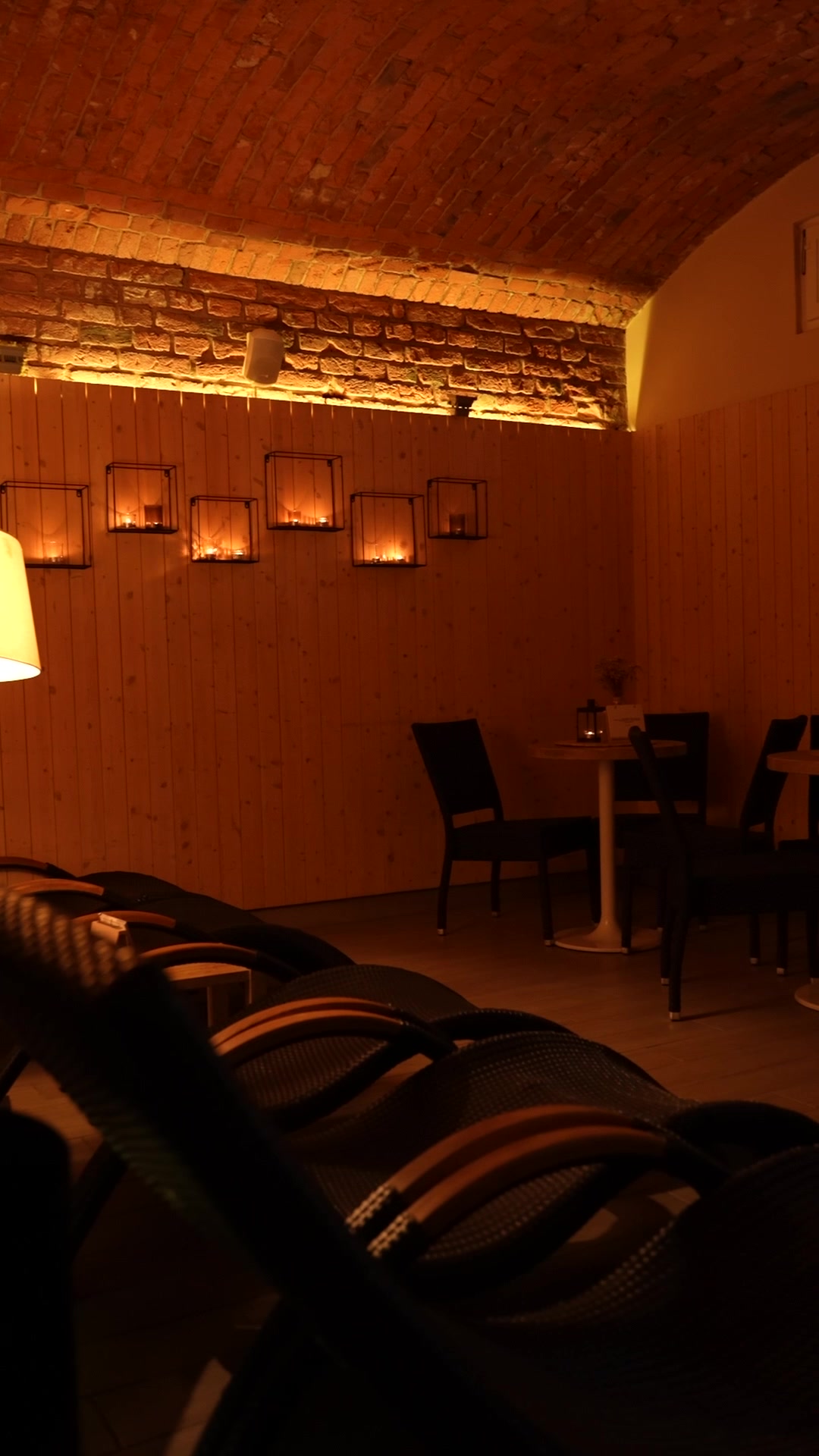 Wellness Holešky foto 2 (náhled videa)