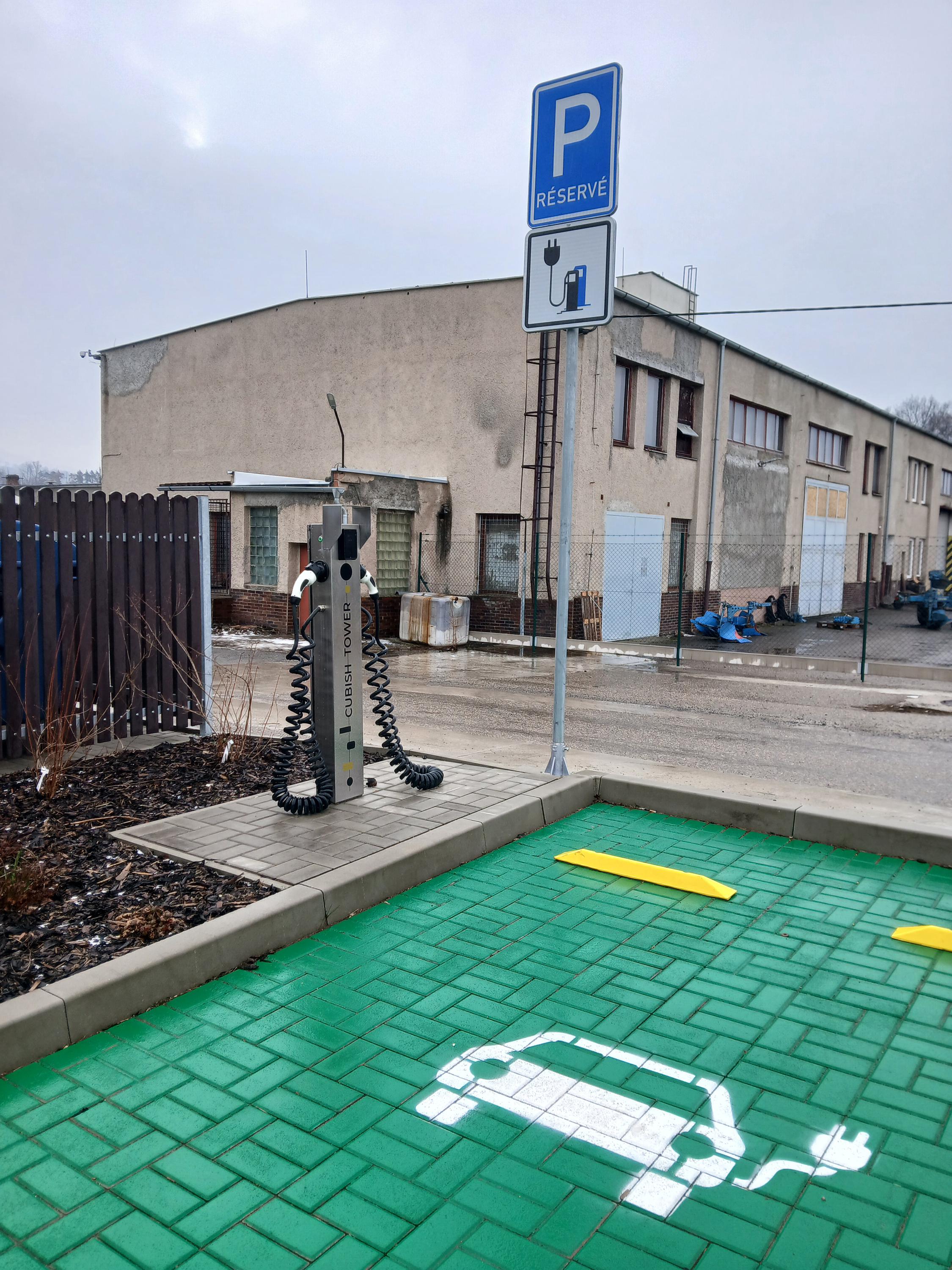 Dobíjecí stanice komunitní centrum Bystřice foto 2