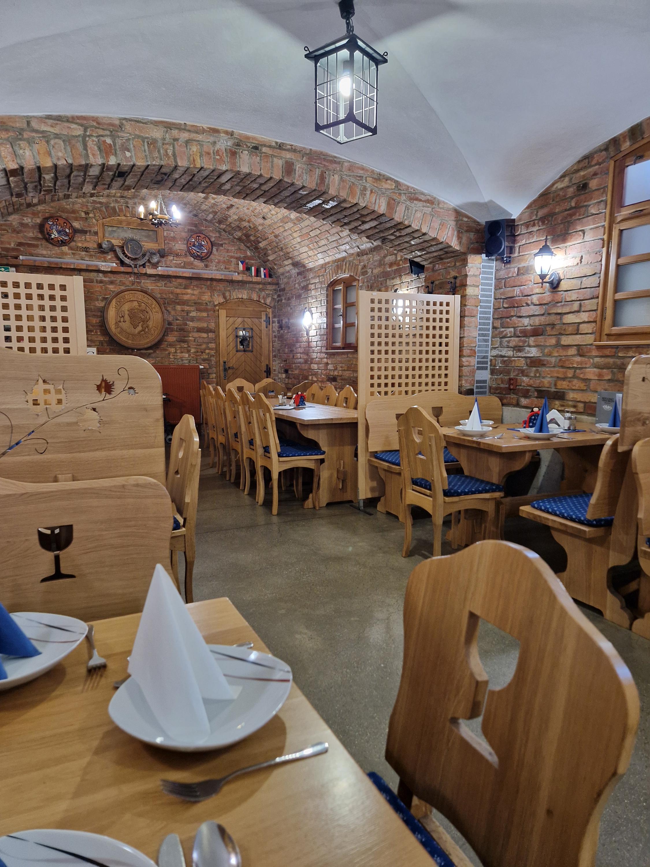 Restaurace vinné sklepy U Františka foto 5