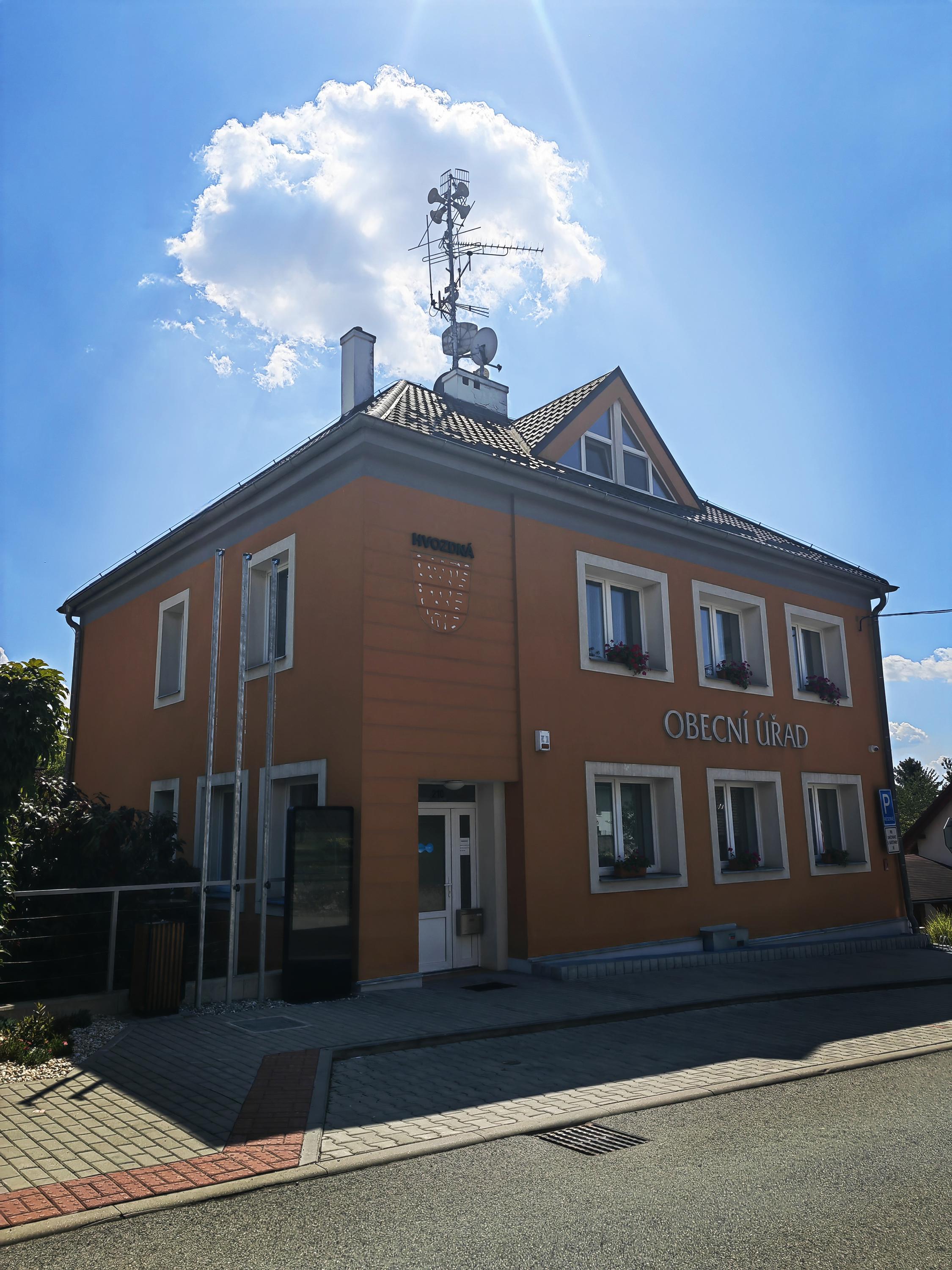 Hvozdná - obecní úřad foto 2