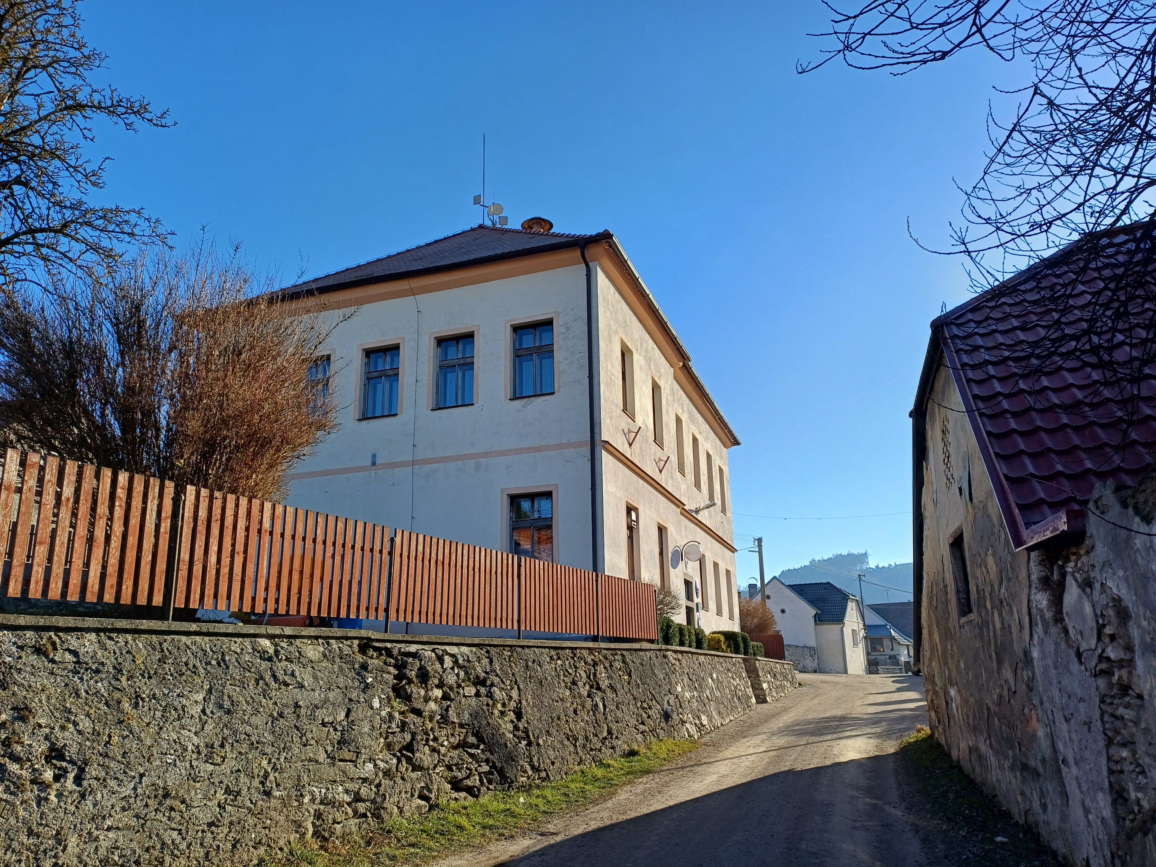 Místní knihovna Hejná foto 2