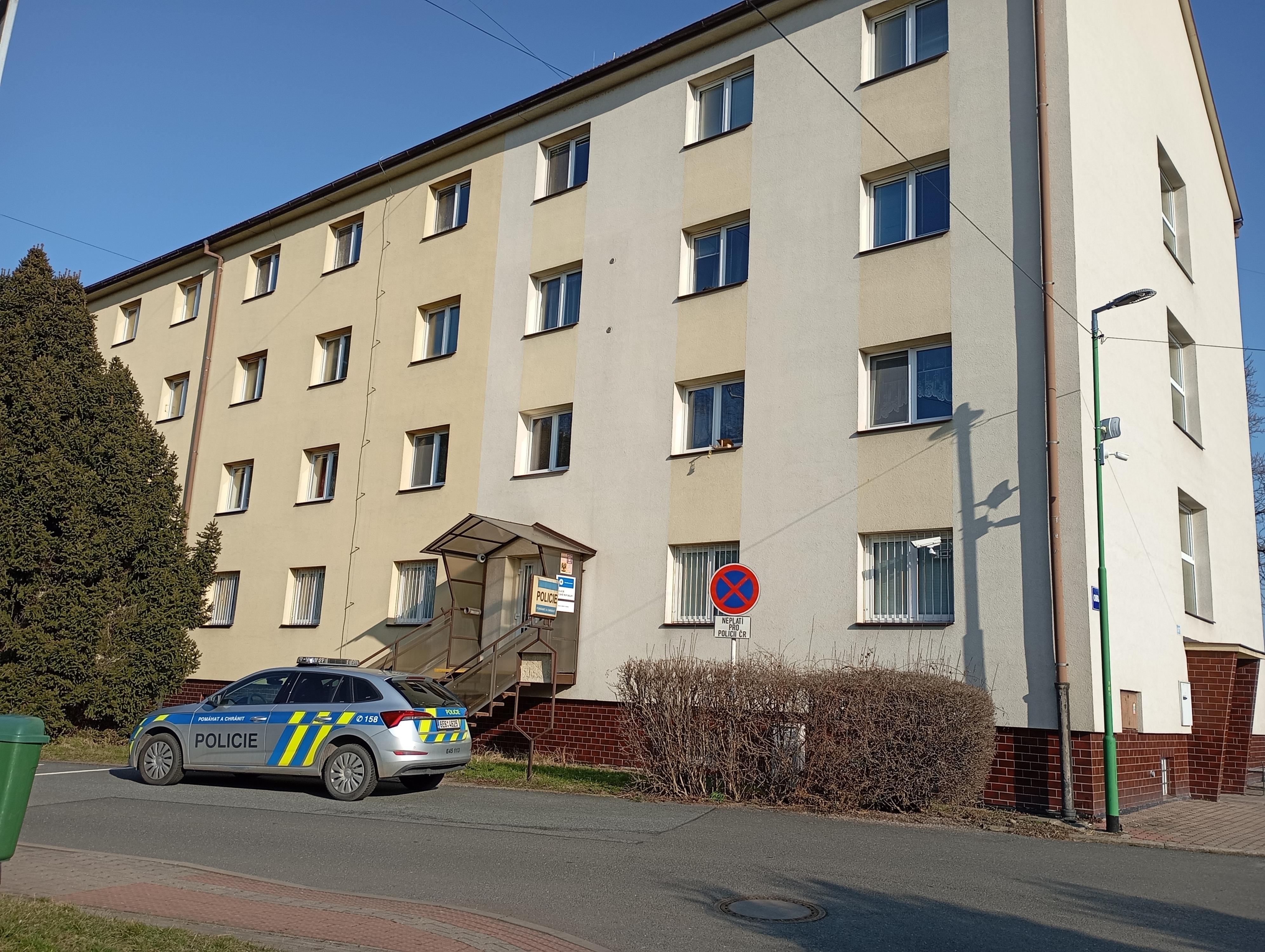 Policie ČR - Obvodní oddělení Chvaletice foto 2