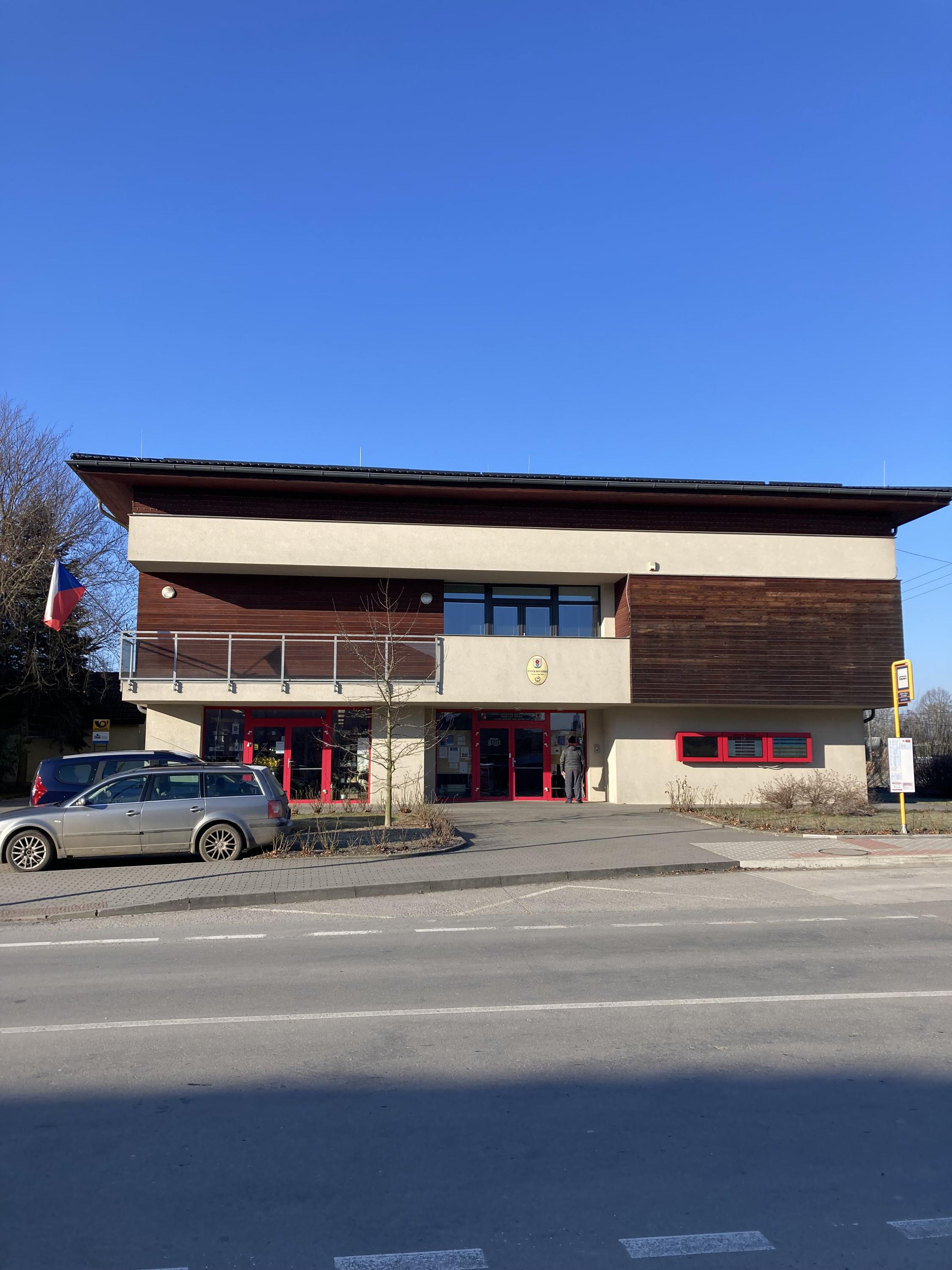 Jeseník nad Odrou - obecní úřad foto 2