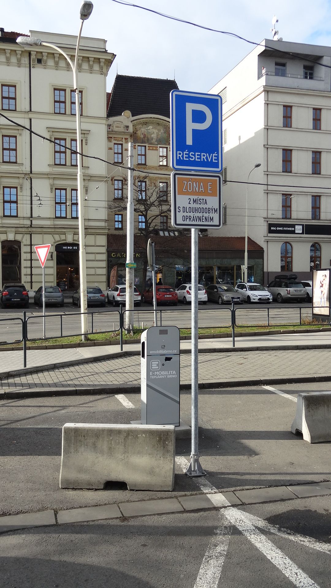 Teplárny Brno, a.s. - nabíjecí stanice foto 3