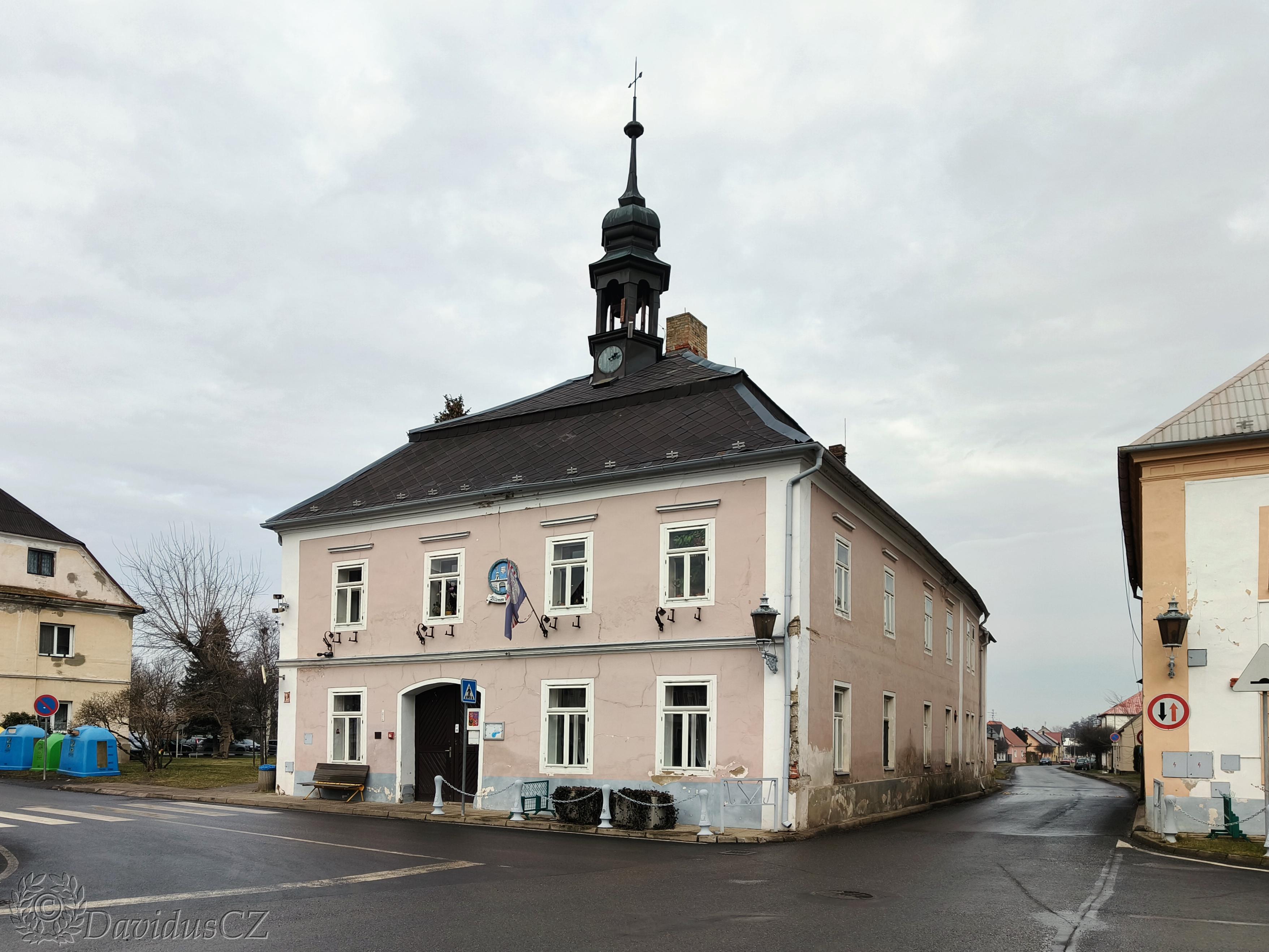 Vilémov - obecní úřad foto 2