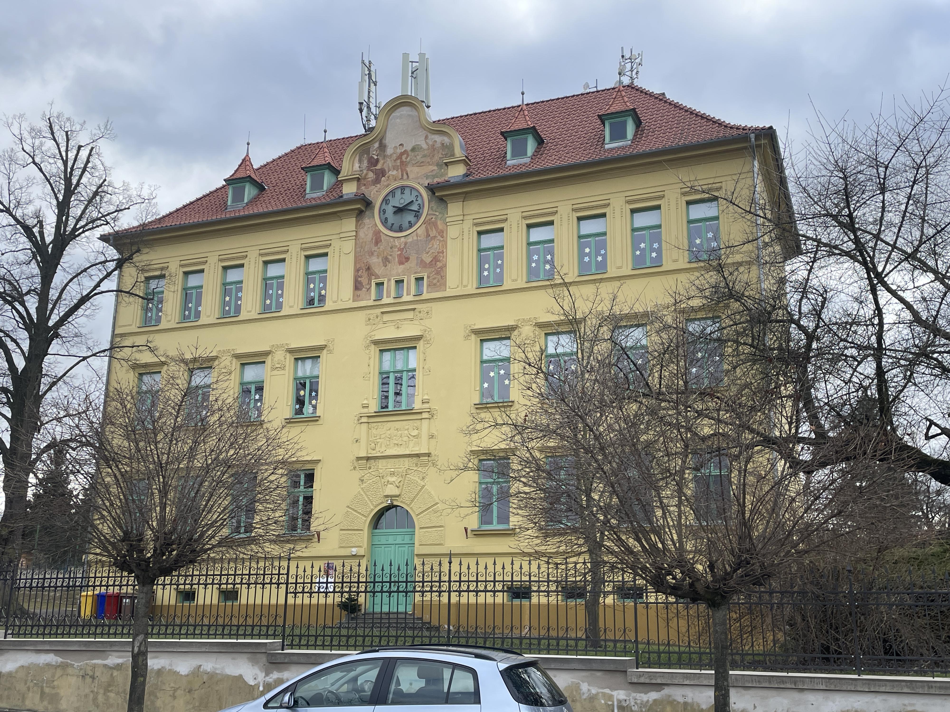ZŠ Roudnice nad Labem, Krabčická foto 2