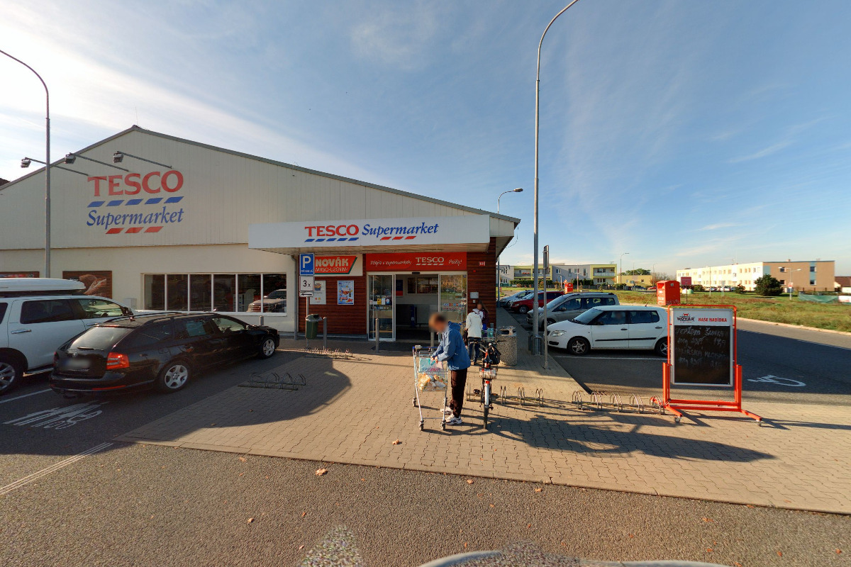 Tesco Supermarket foto 2