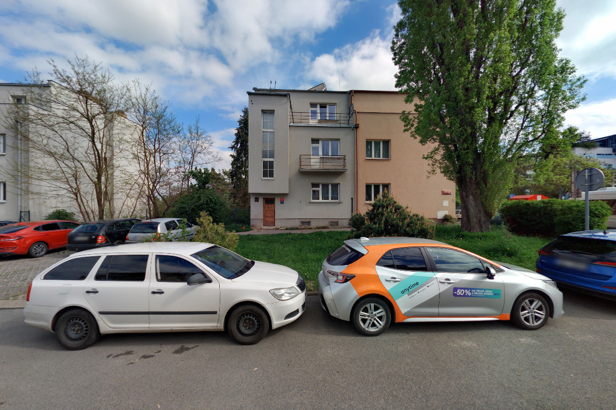 Komárovo knihkupectví foto 2