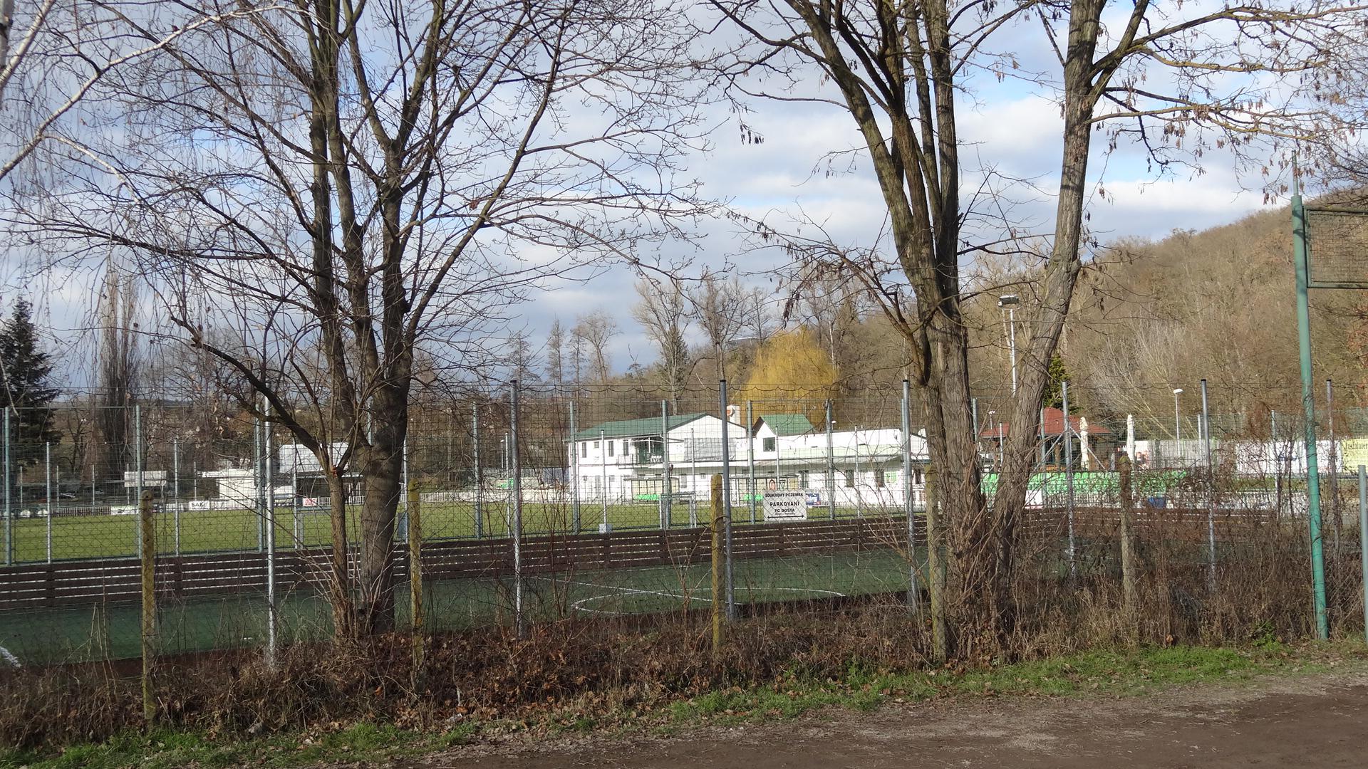 FC DOSTA BYSTRC - KNÍNIČKY foto 4