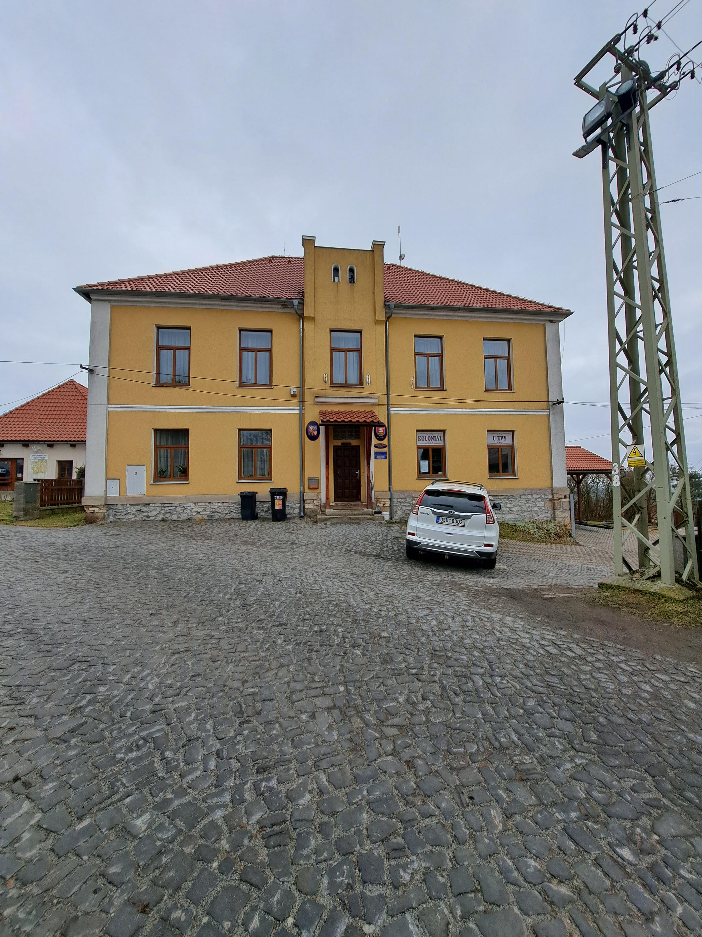 Koloniál pod hradem foto 5