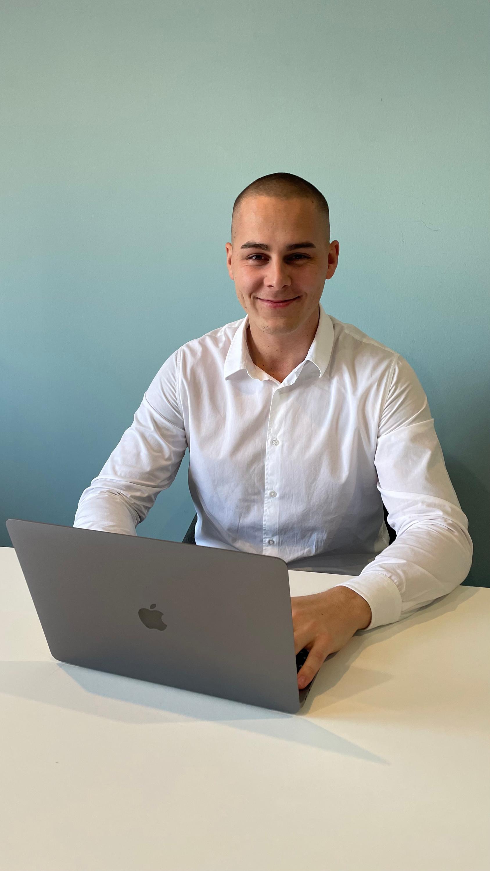 Pojišťovací poradce Adam Kopřiva foto 2