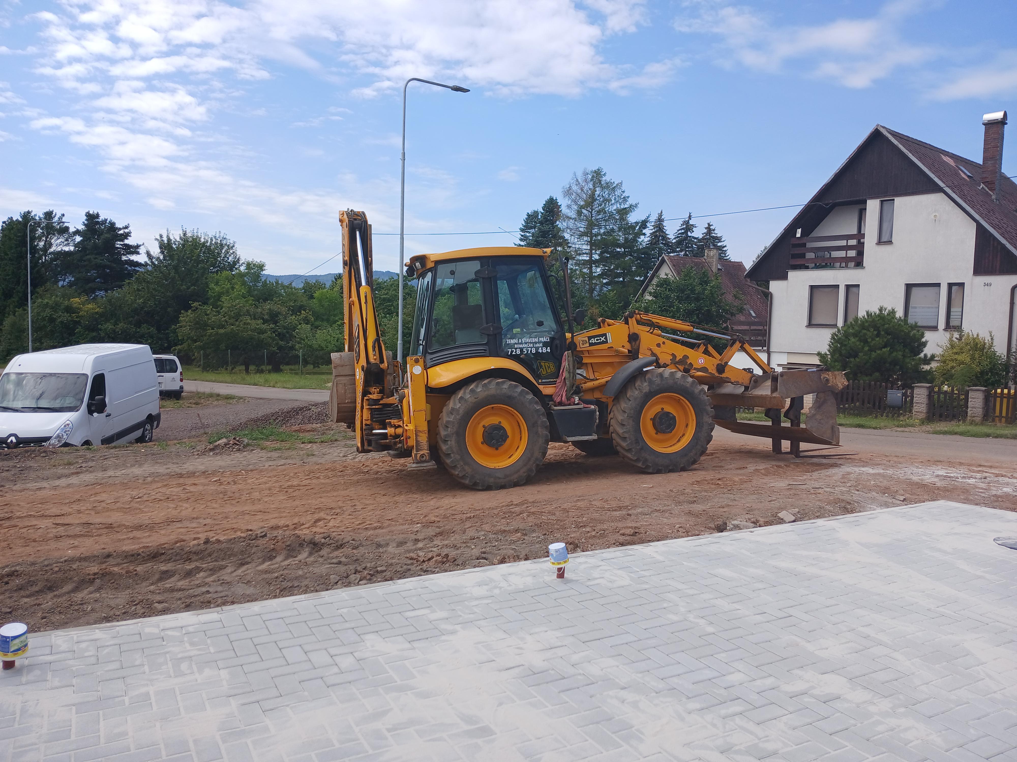 Lukáš Romančák - Zemní a stavební práce foto 3