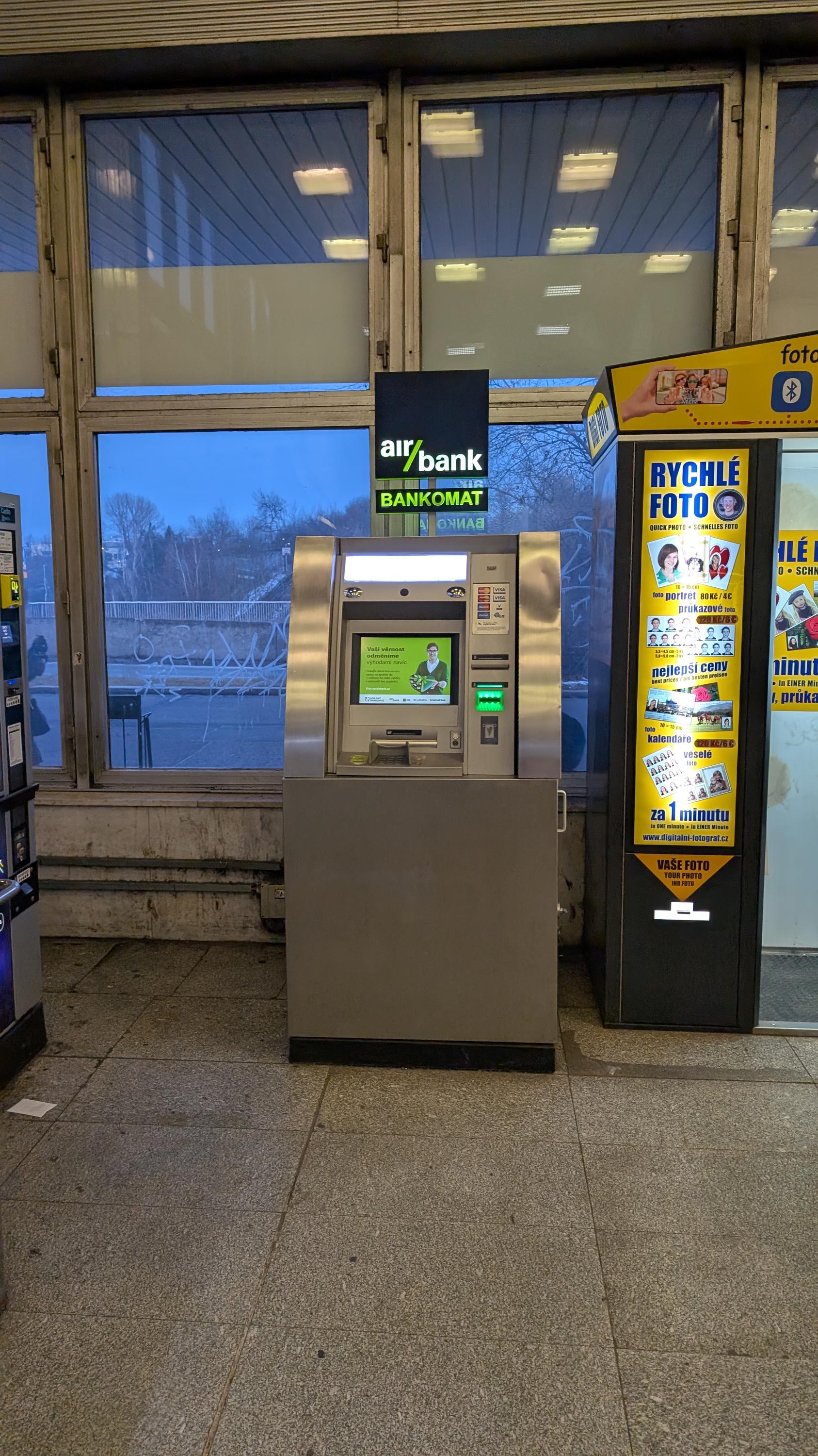 Bankomat Air Bank foto 2