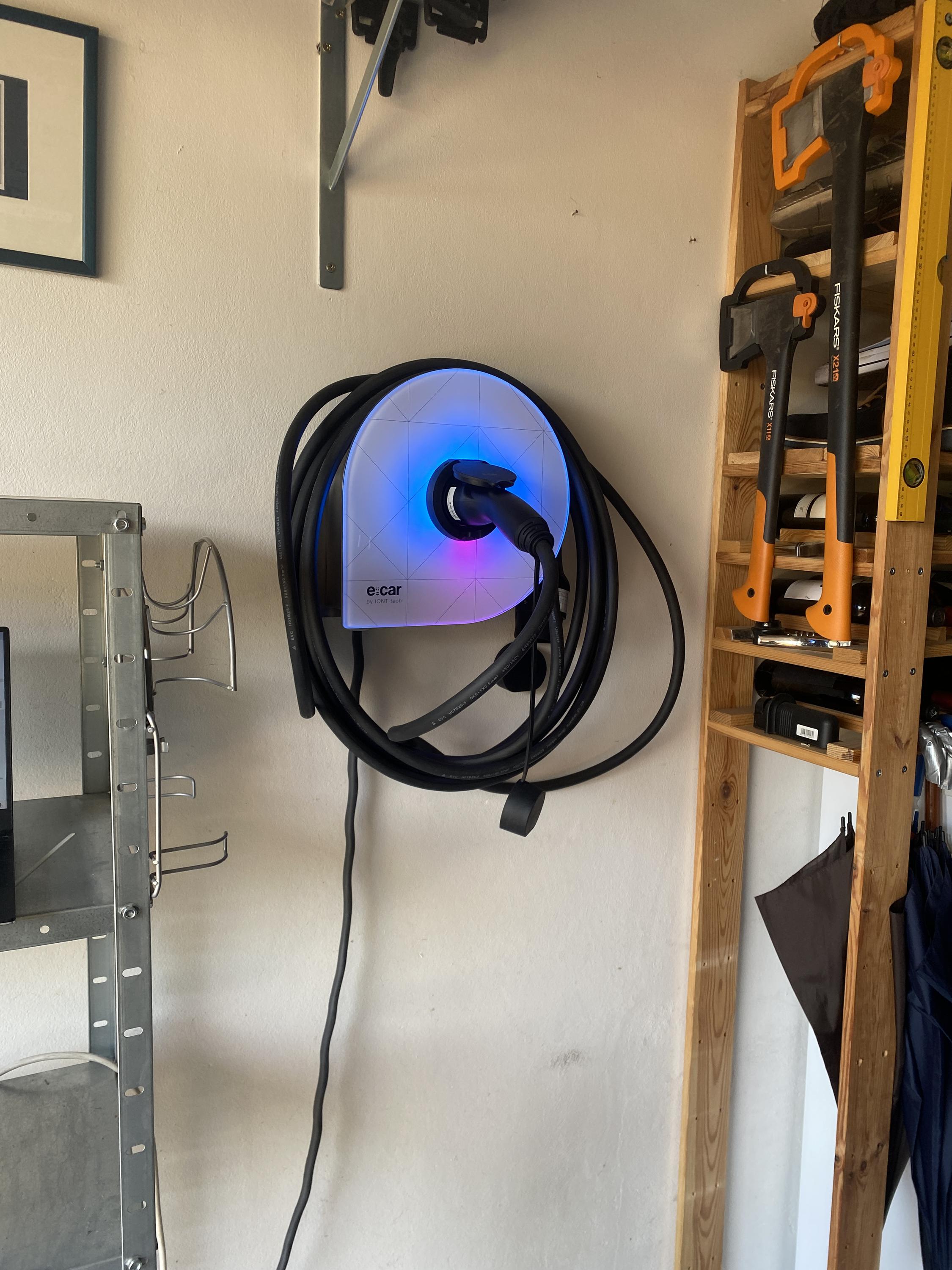 Montáž dobíjecích stanic Tomáš Marek foto 2