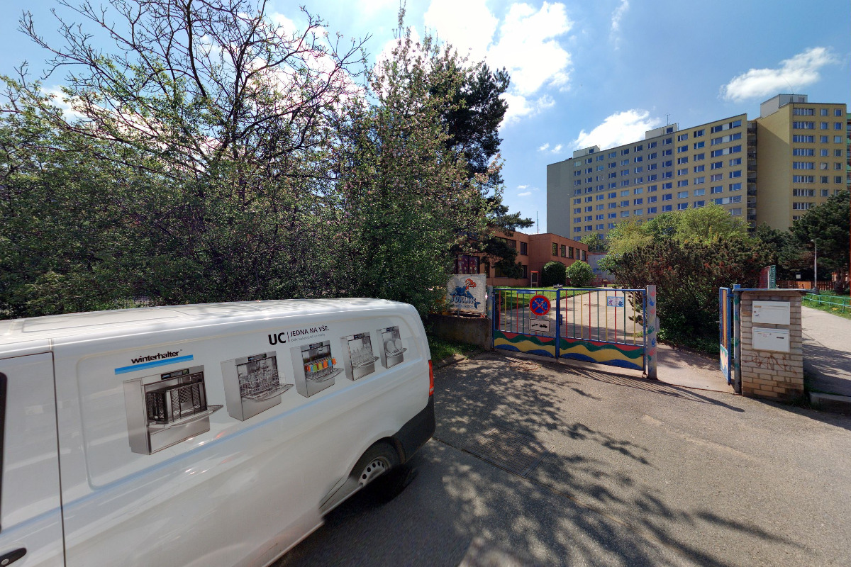 Maxíkova jazyková školka a jesle