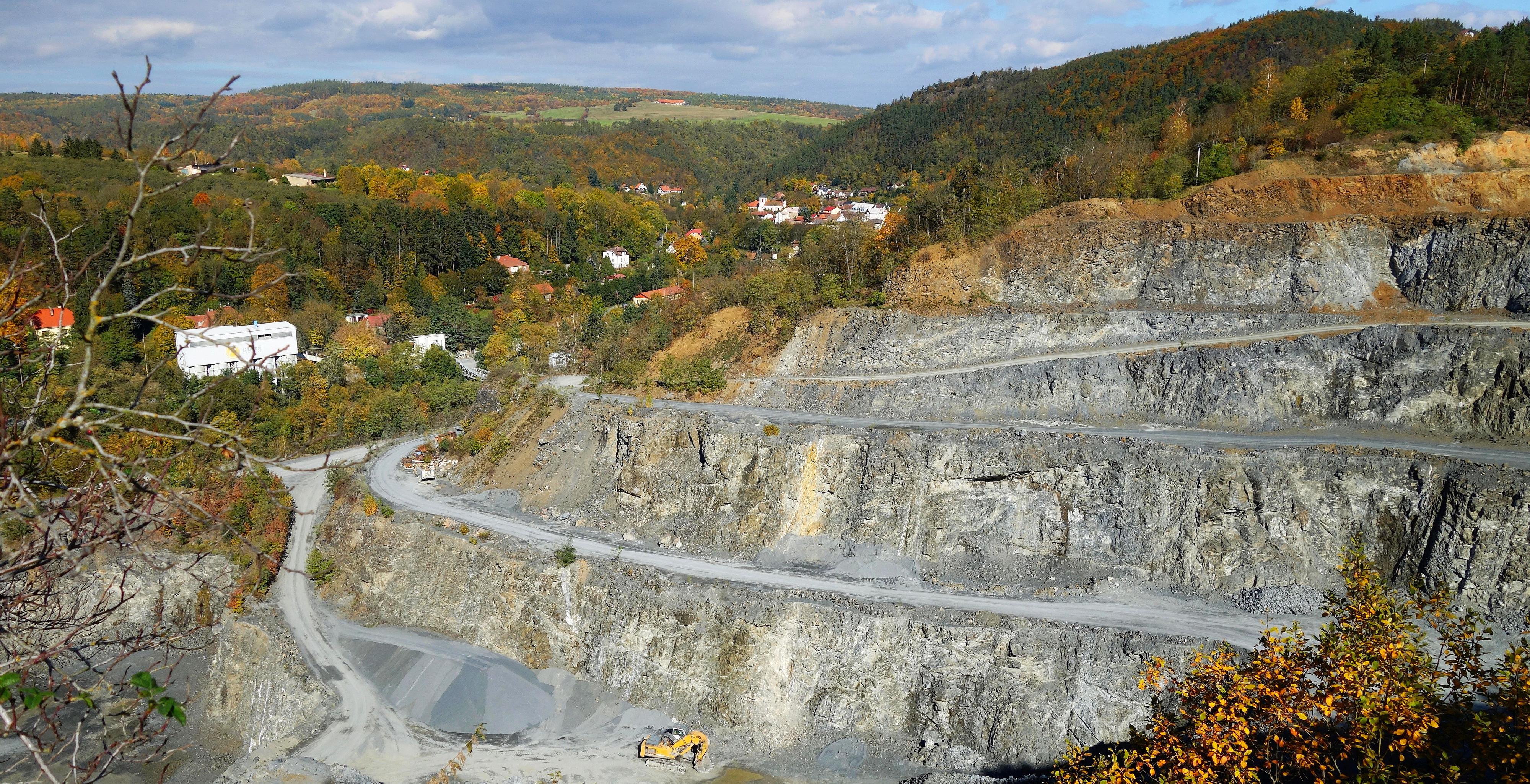 KÁMEN Zbraslav, a.s. - Kamenolom Sýkořice foto 3