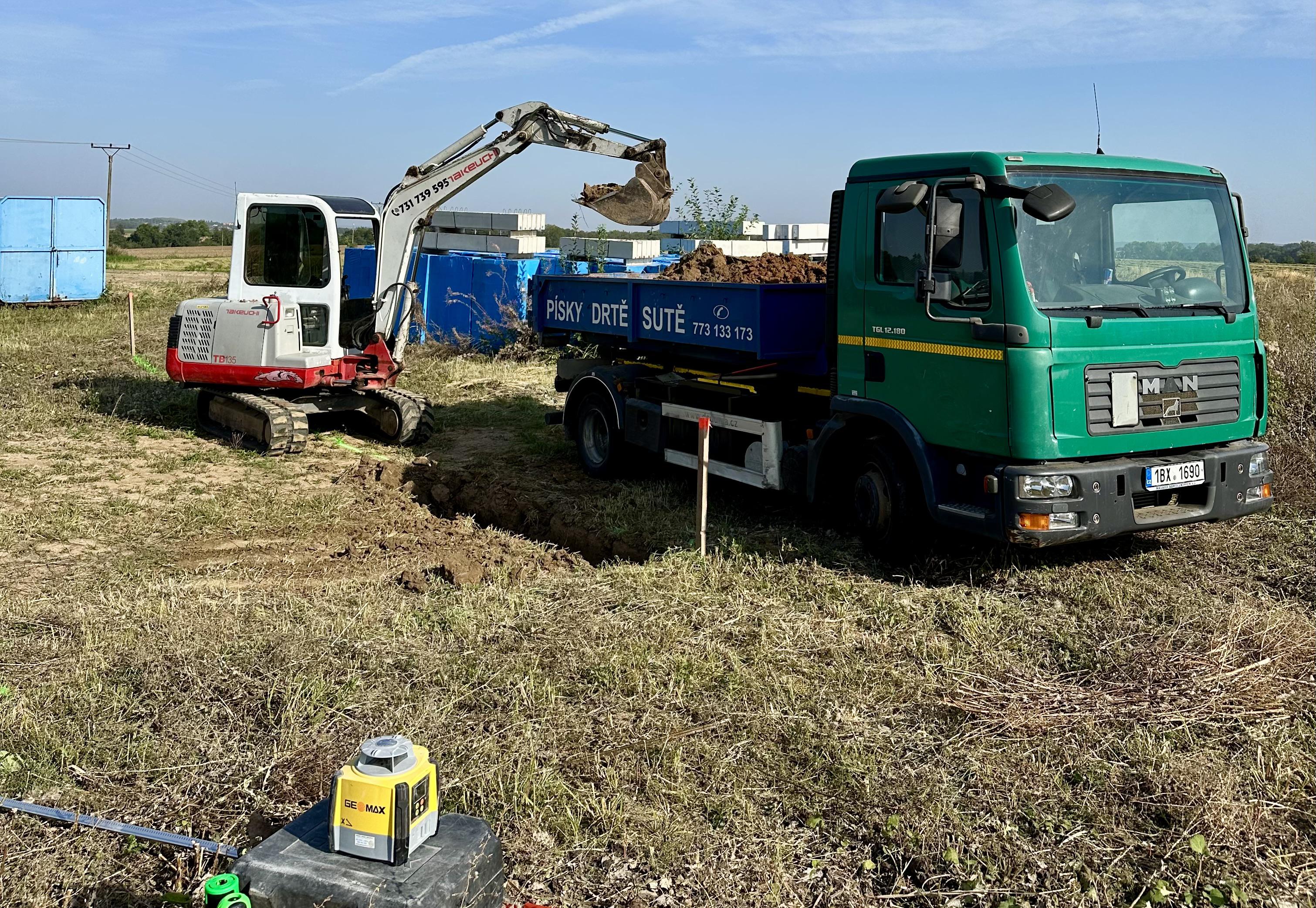 Matěj Kozderka - zemní a výkopové práce foto 2