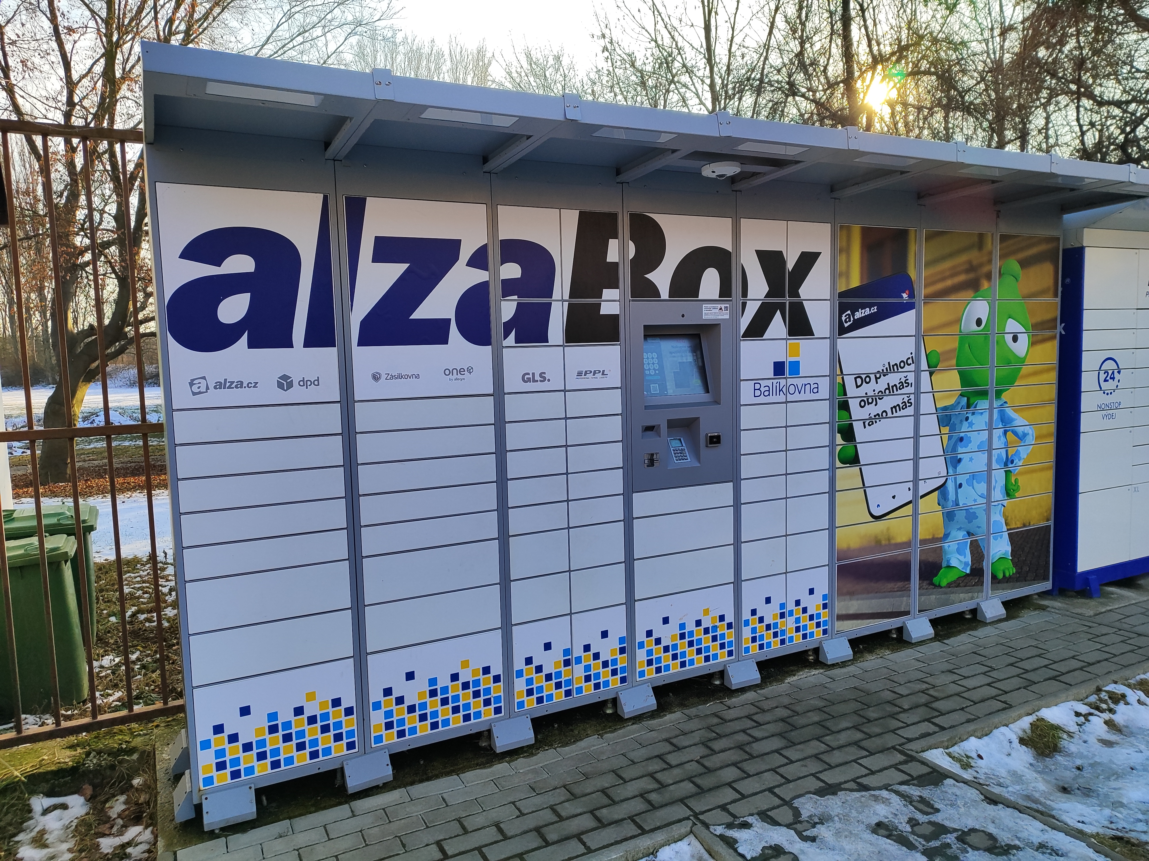 AlzaBox foto 2