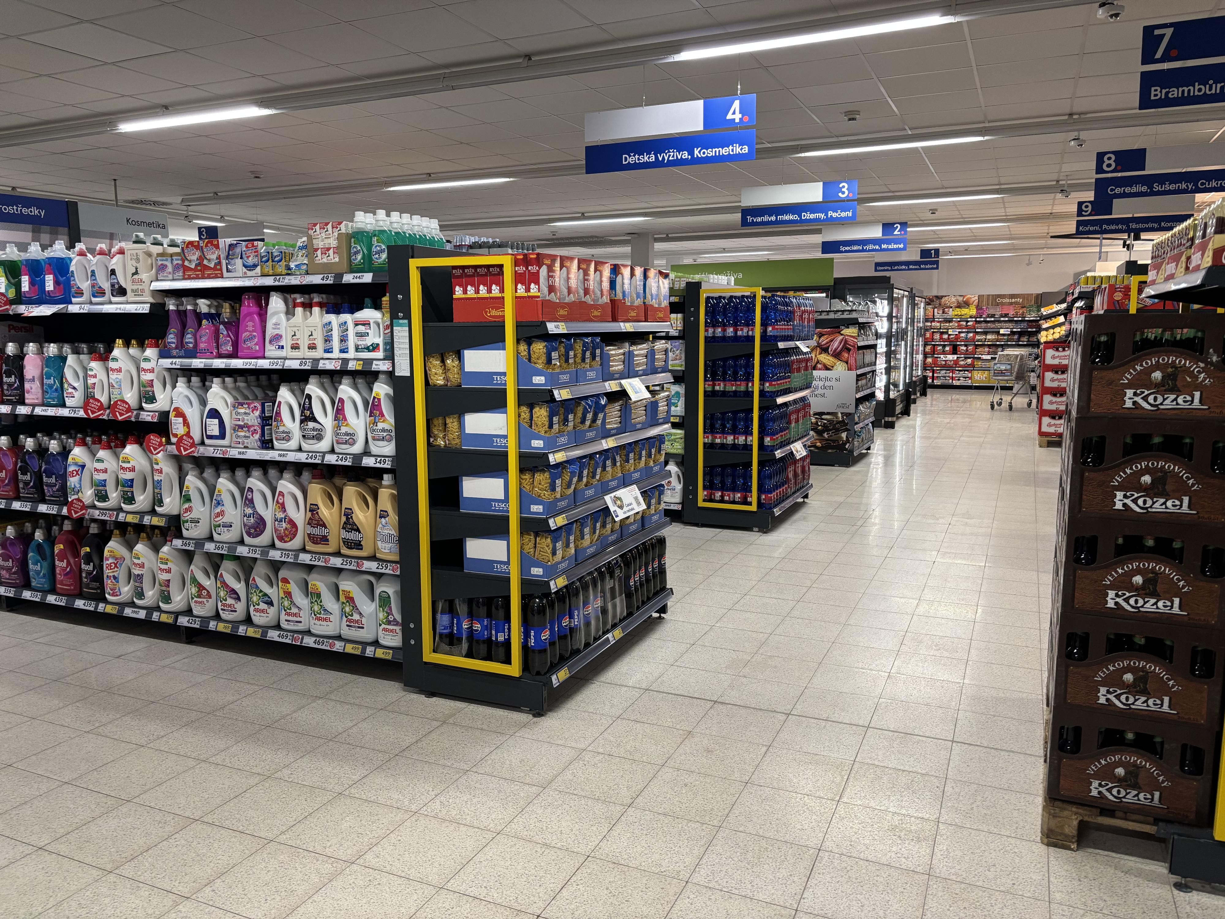 Tesco Supermarket foto 3