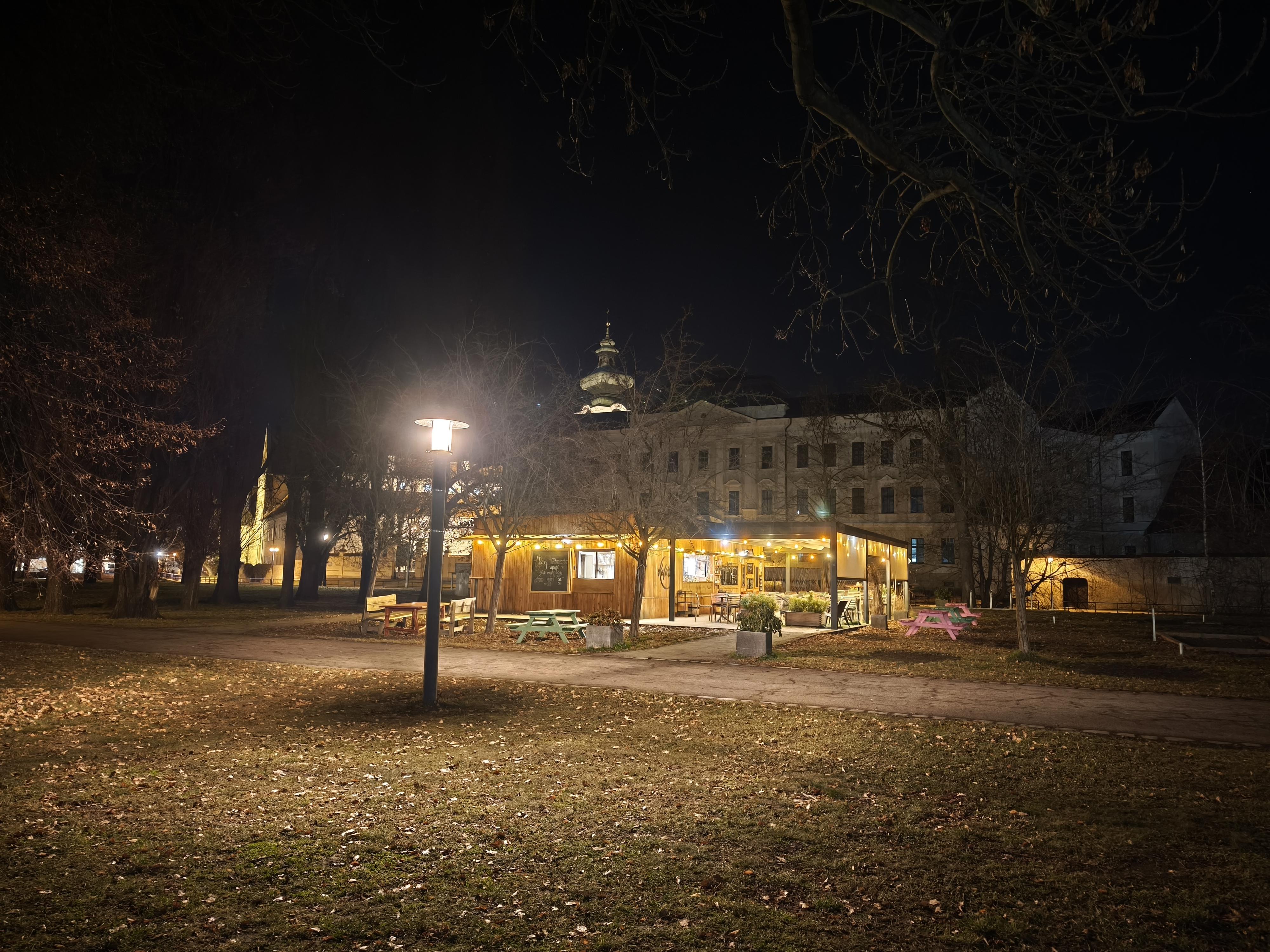 Občerstvení Sokolský ostrov - Kofíčko foto 2