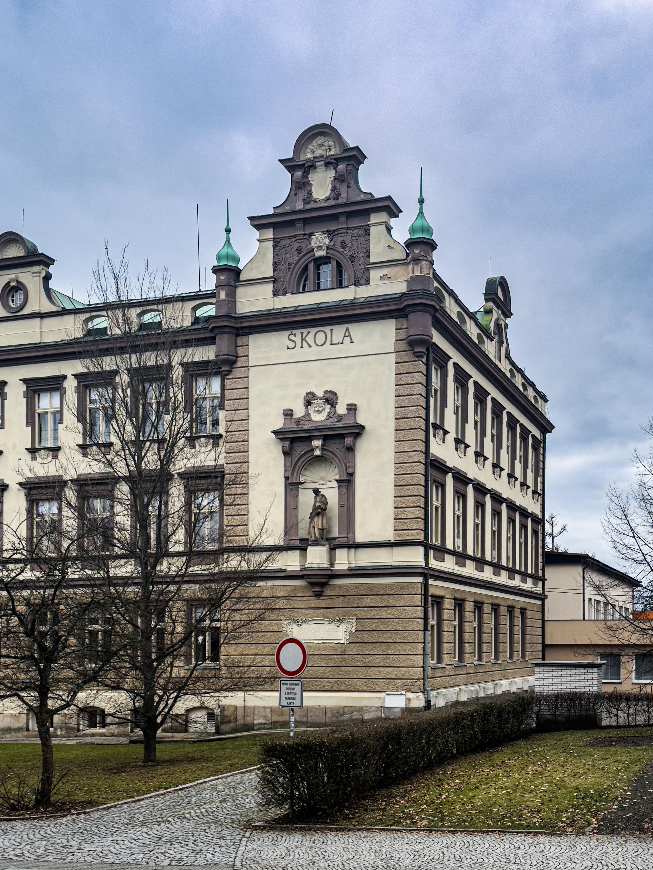 Základní škola Turnov, Skálova 600 foto 4