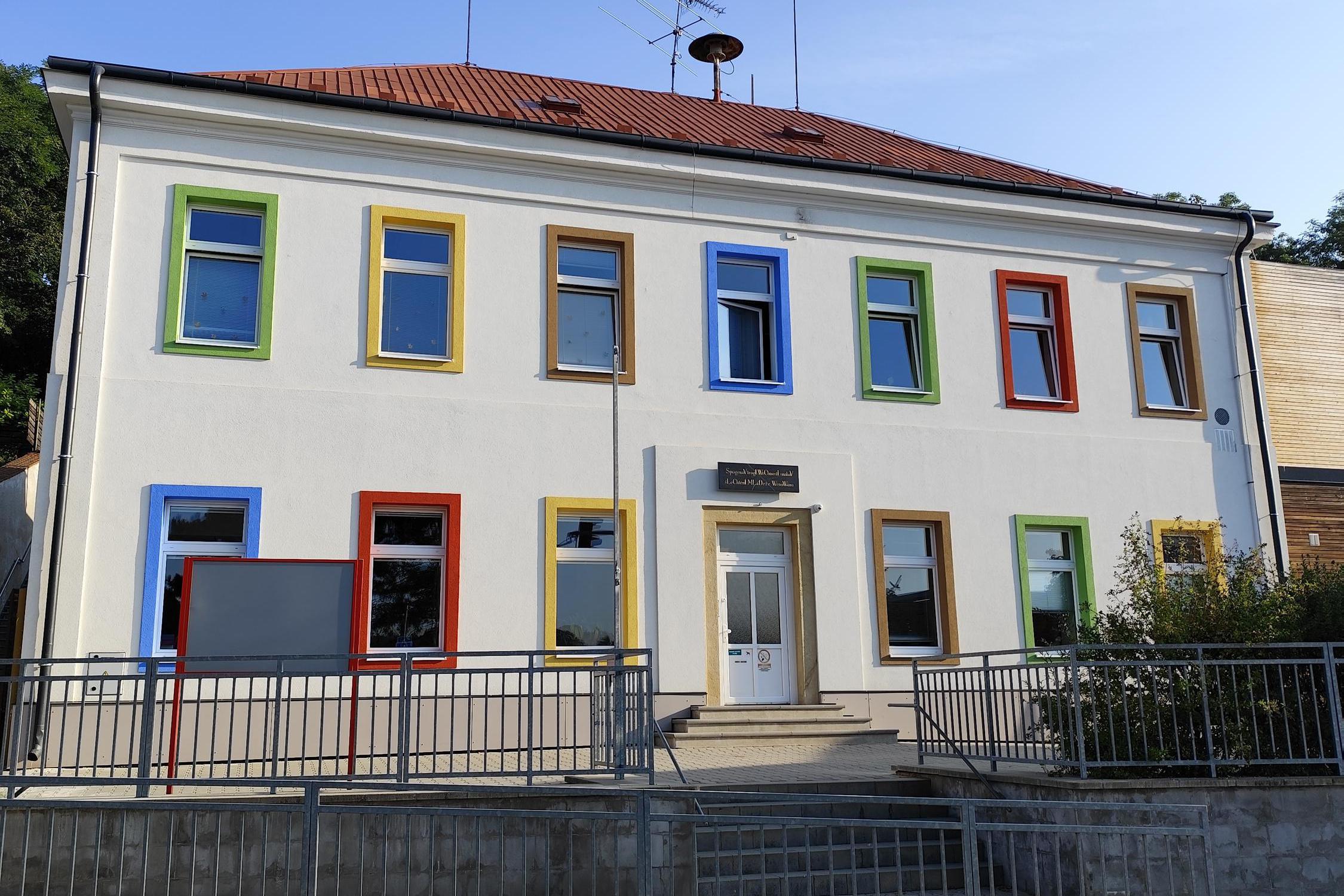 Základní škola a Mateřská škola Tuchoměřice