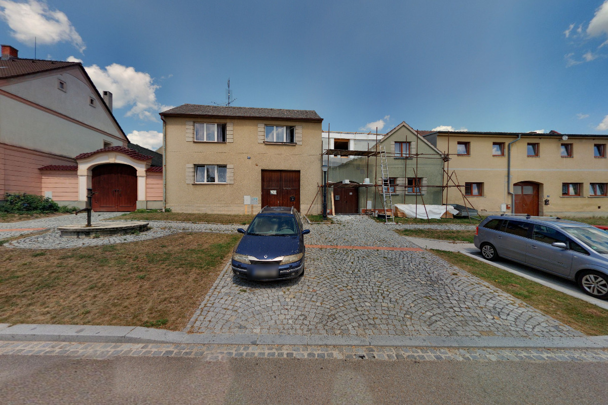 Perfektní med poctivé rodinné včelařství manželé Kubovi foto 6