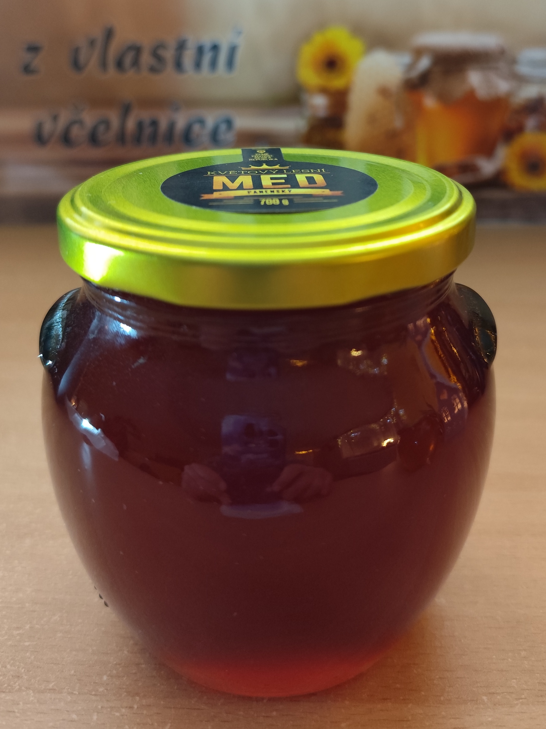 Perfektní med poctivé rodinné včelařství manželé Kubovi foto 2