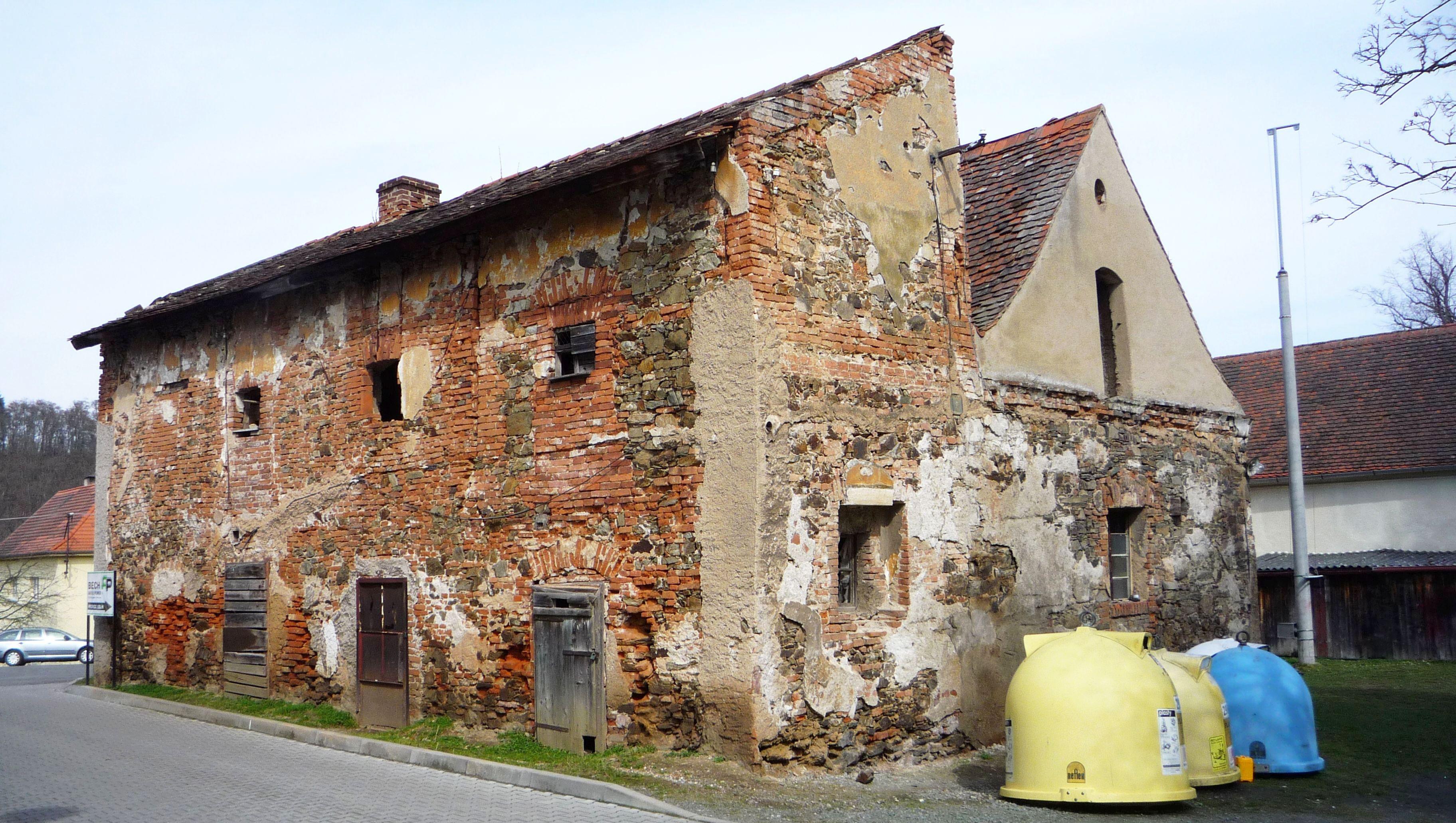 Liblín - úřad městyse foto 2
