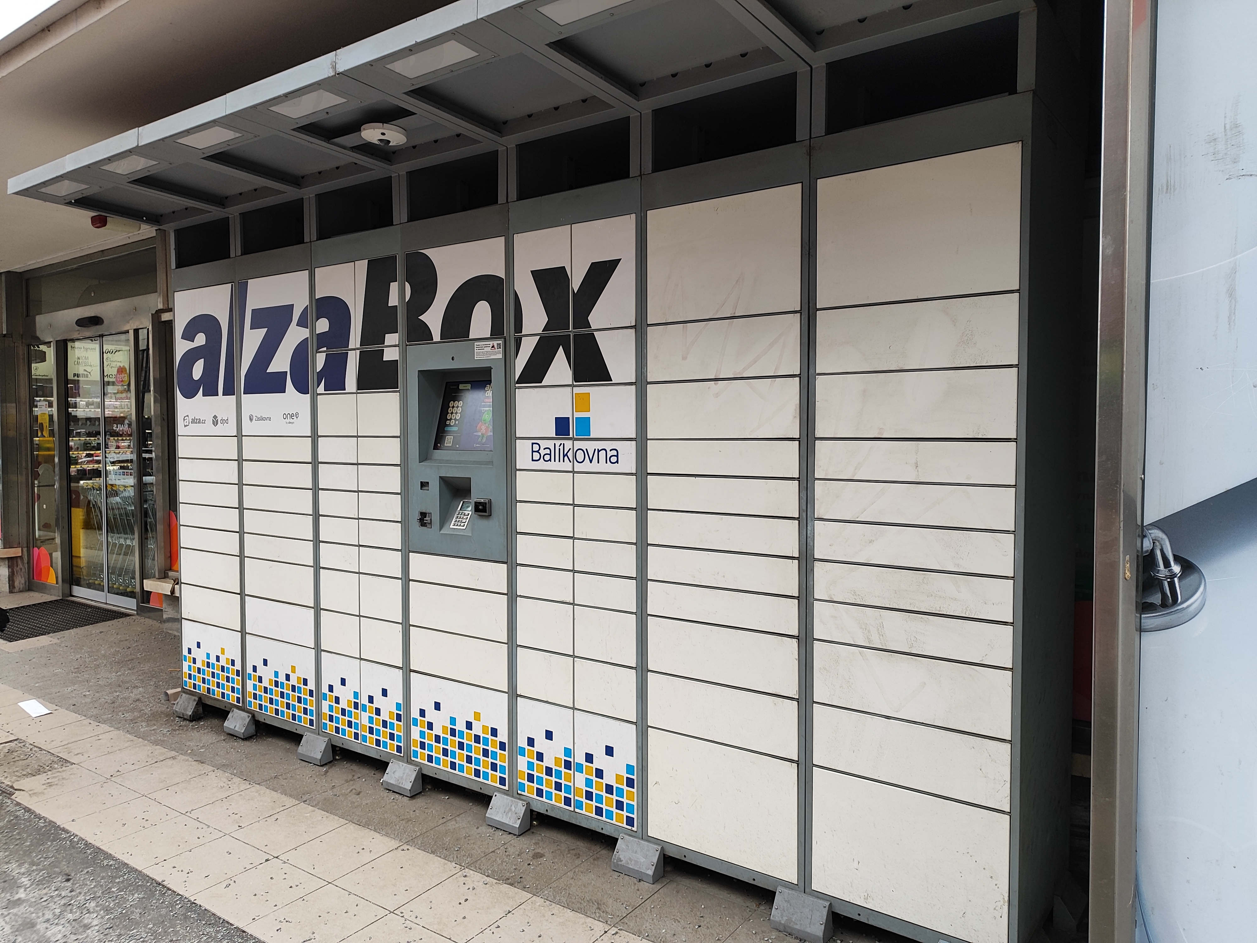 AlzaBox foto 3