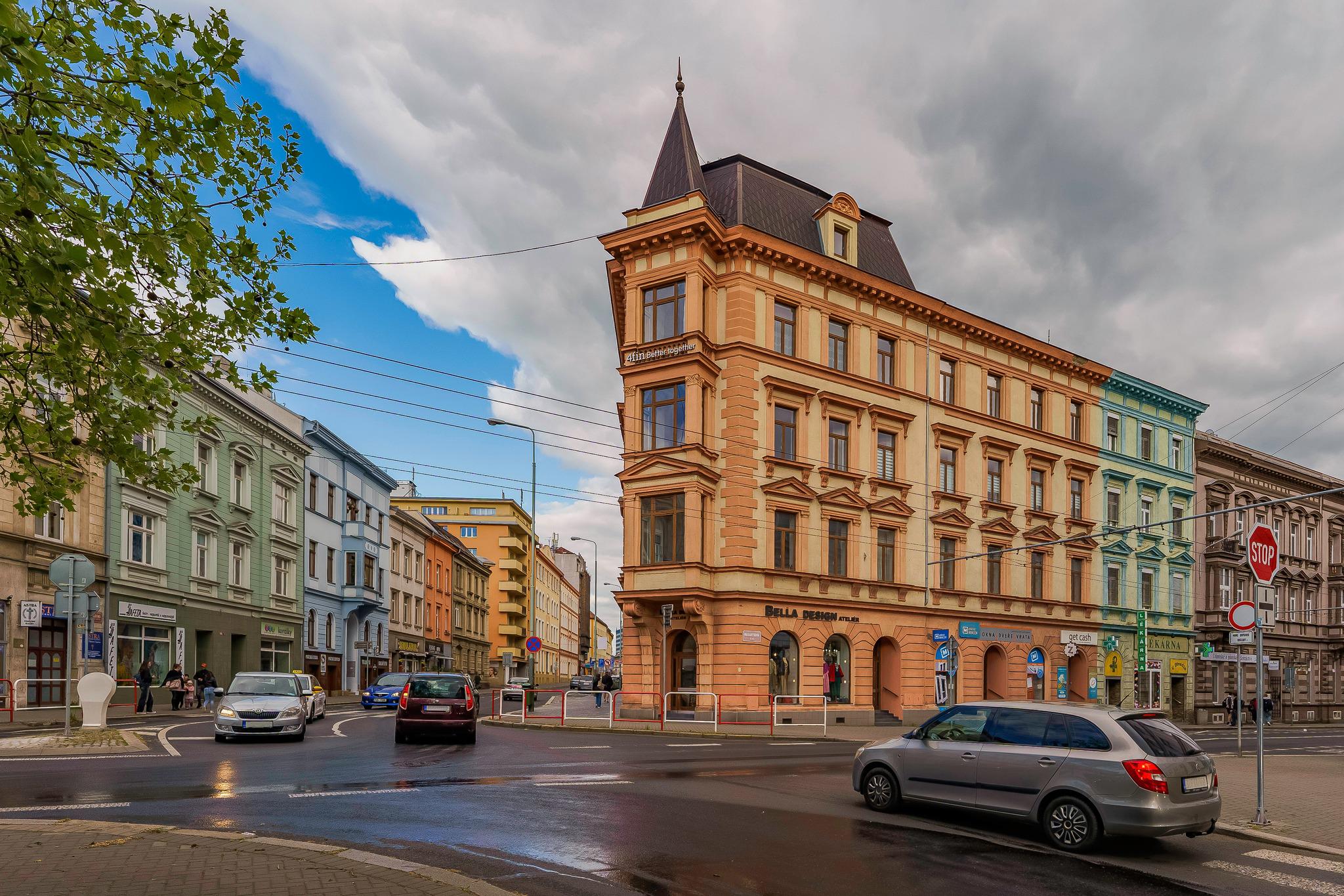 CENTURY 21 Imagine Housing