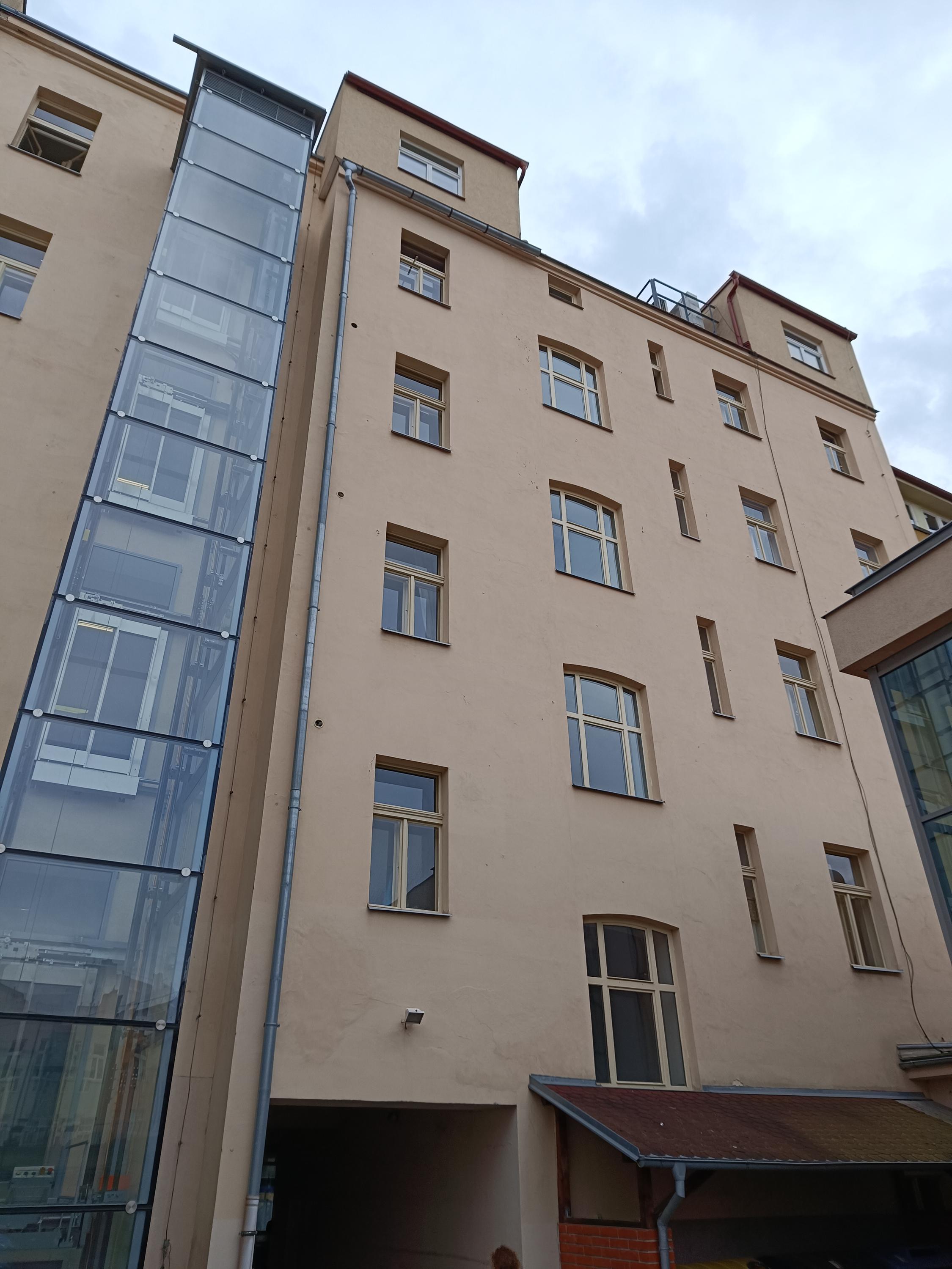 Nuselská poliklinika foto 2