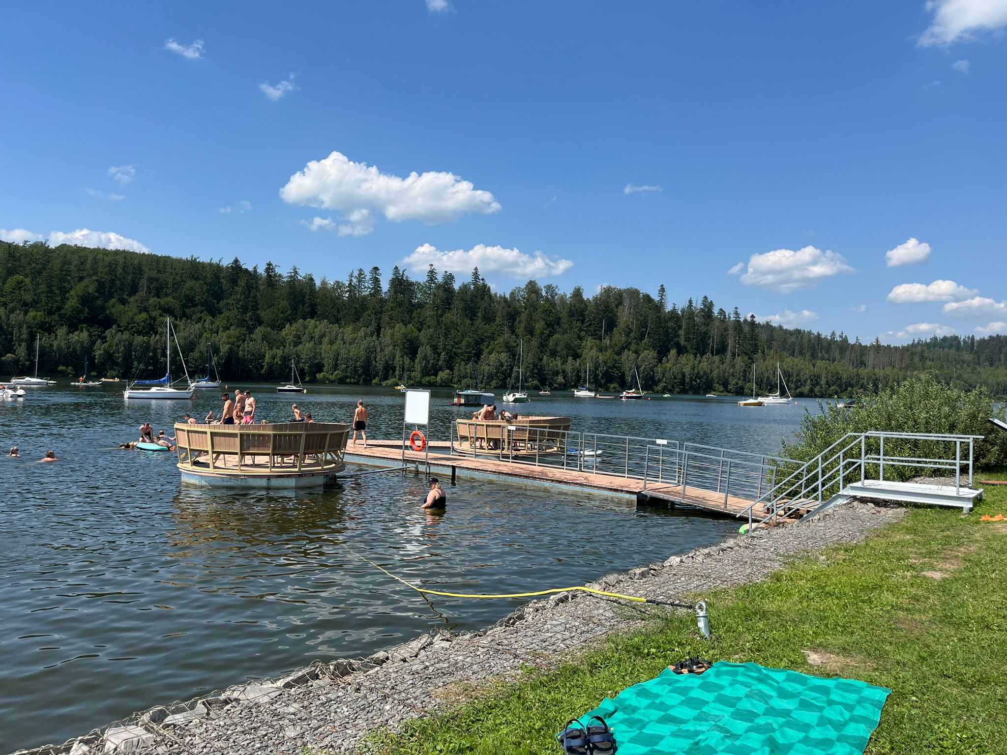 Půjčovna lodiček Slezská Harta - Nová Pláň foto 3