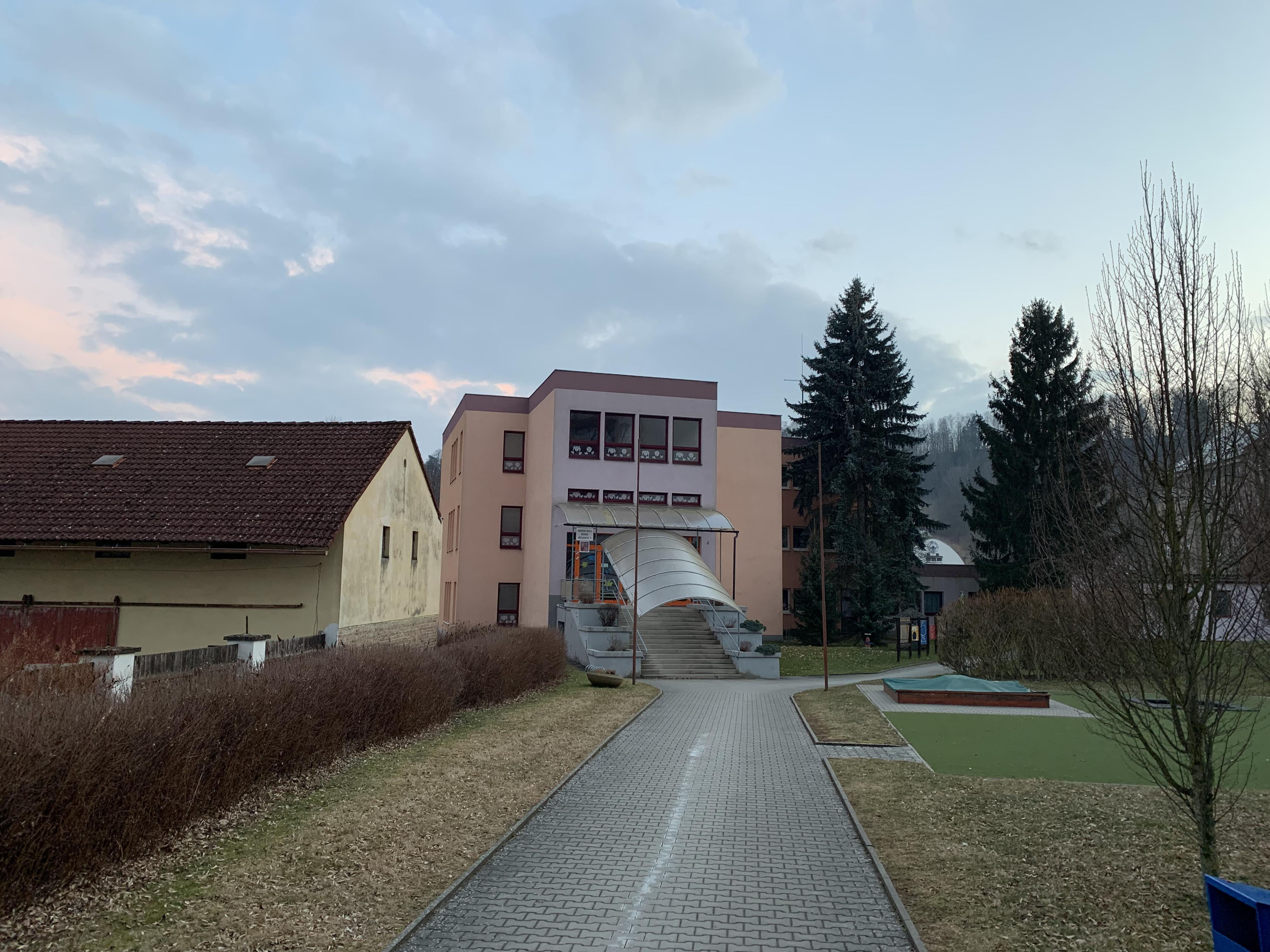 MŠ Náchod, Myslbekova foto 2