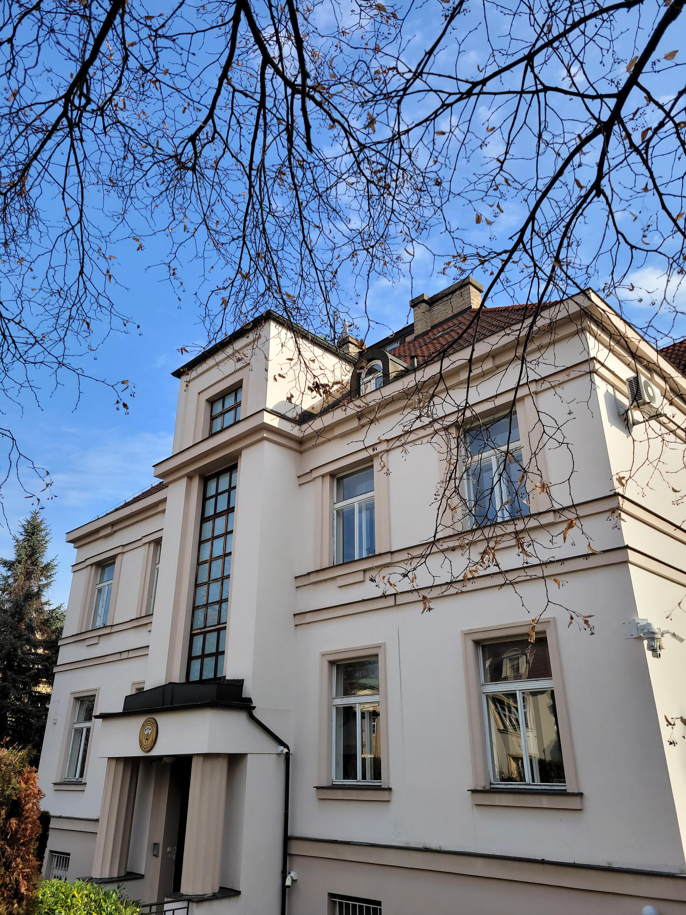 Kuvajt - Velvyslanectví Státu Kuvajt foto 3