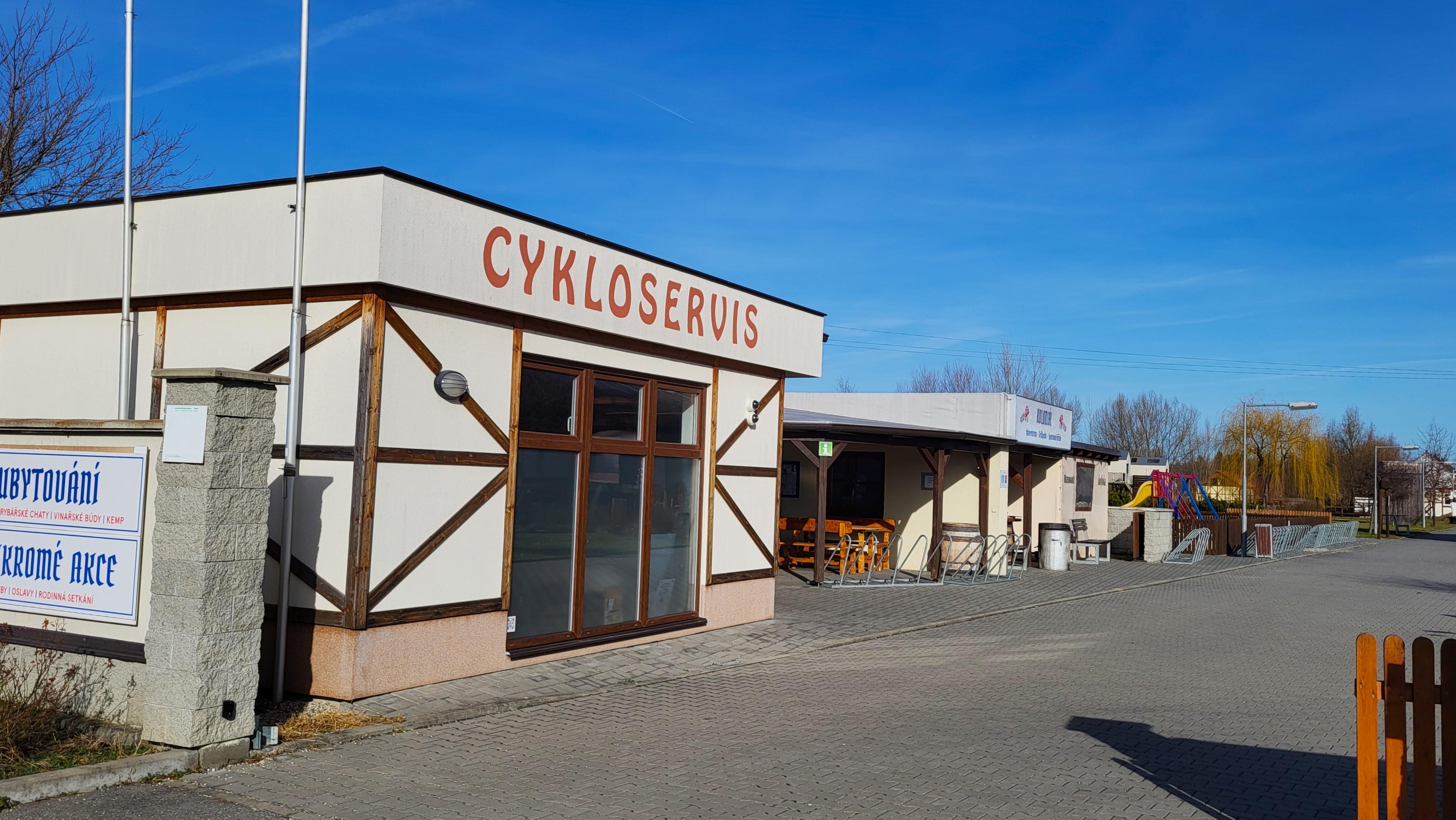 Cykloservis a půjčovna kol Slovácký dvůr