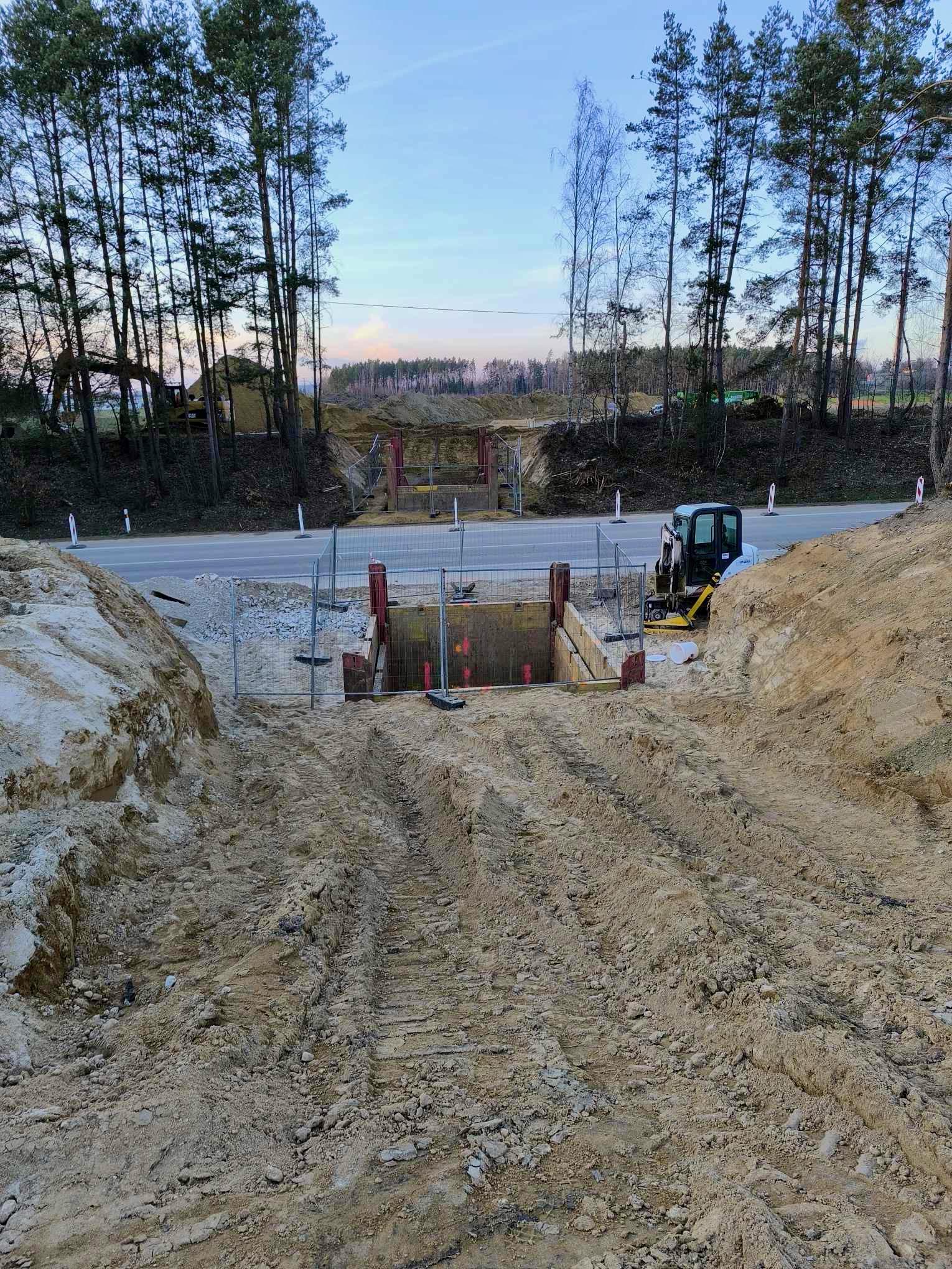 TWF Bauservice Pažící boxy foto 3