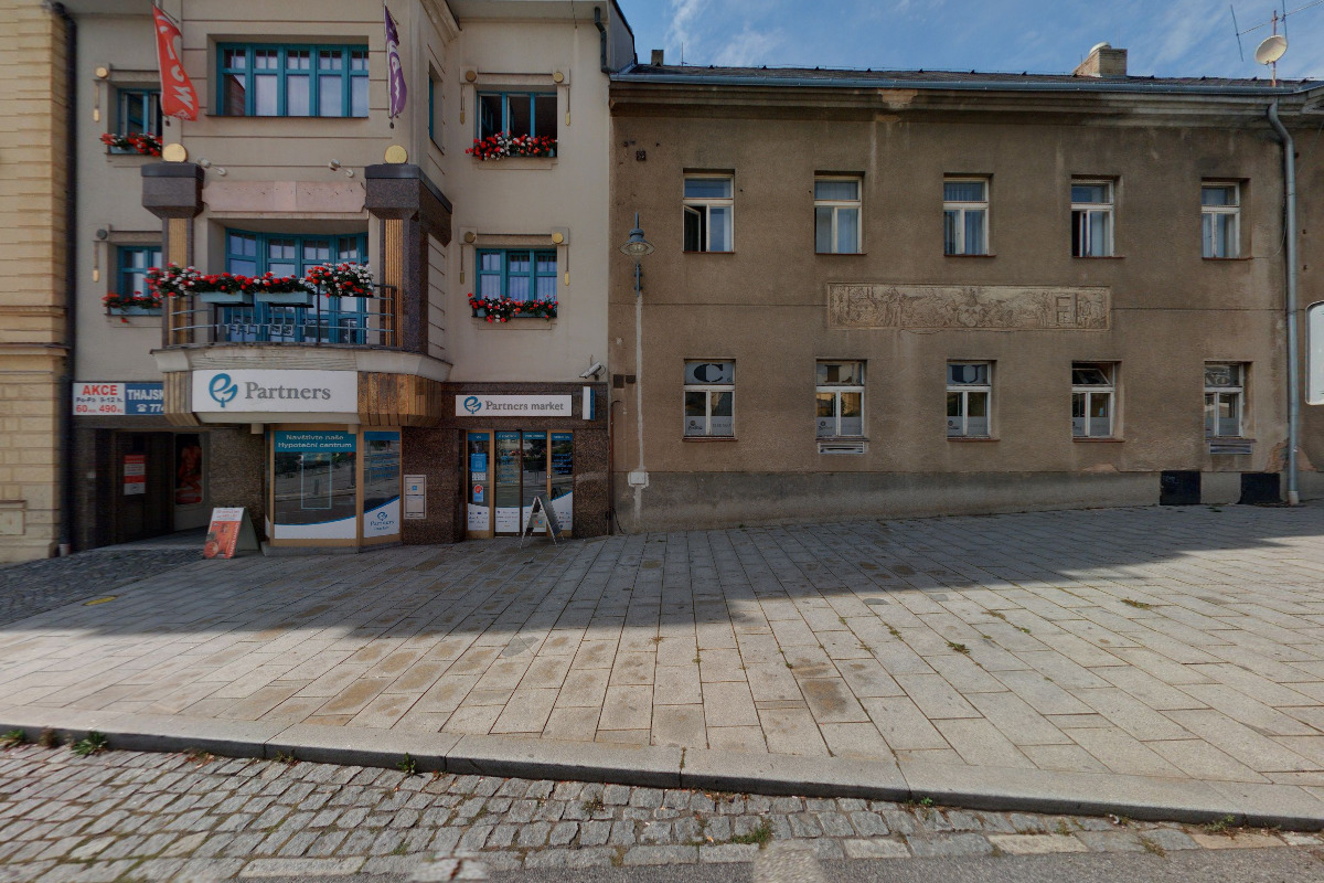 UniCredit Bank Expres a Partners Market