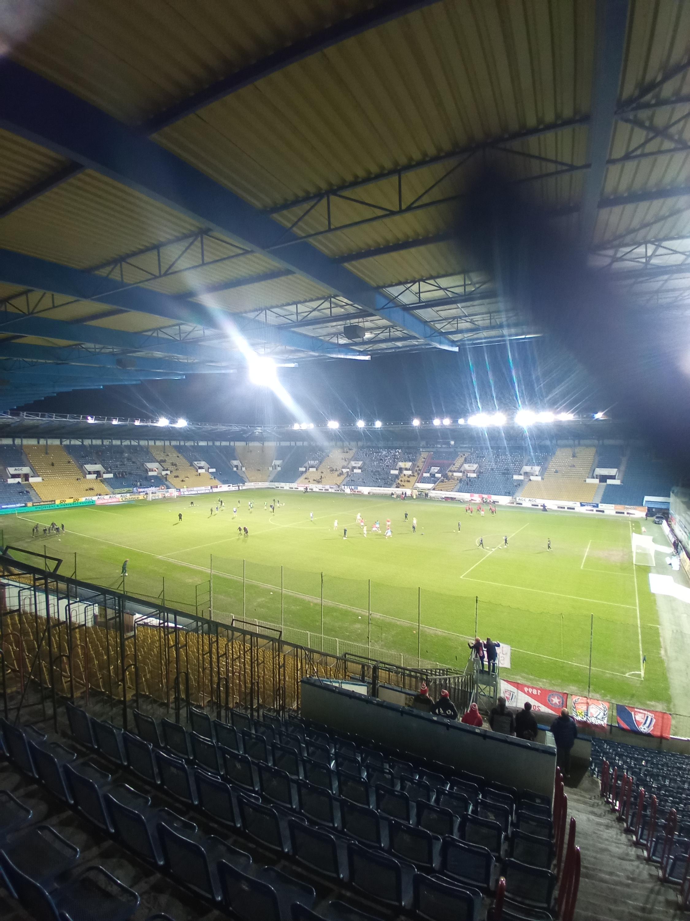 Fotbalový stadion Na Stínadlech foto 6
