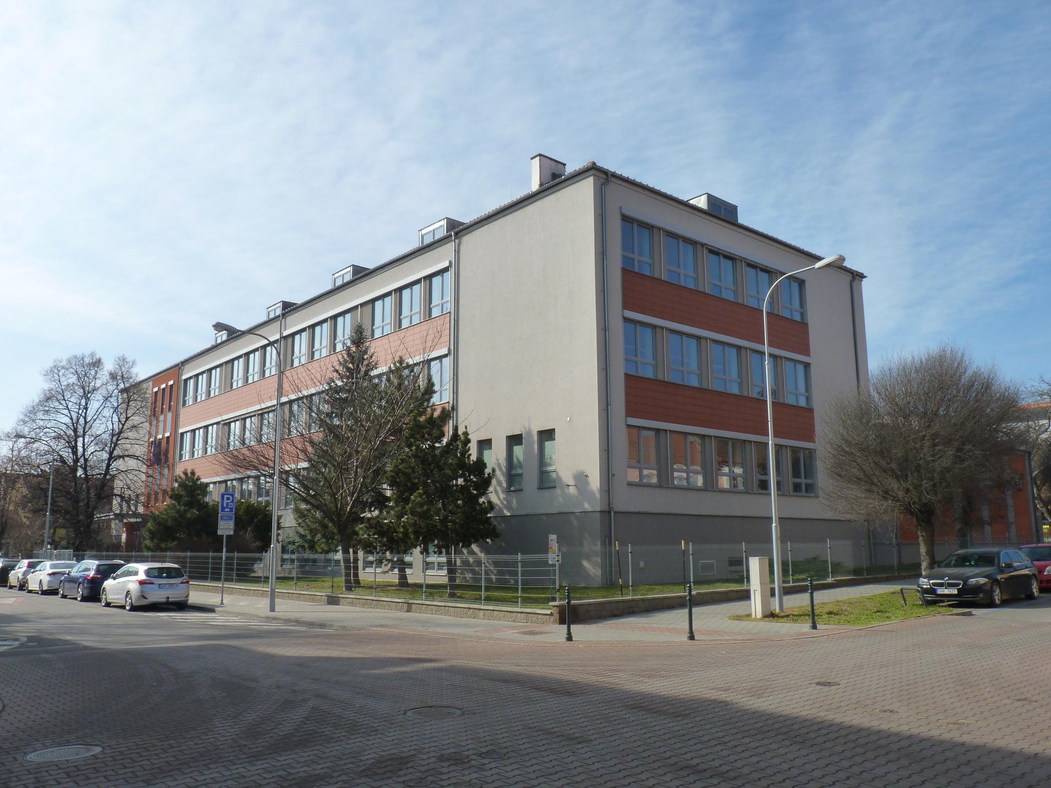 Střední průmyslová škola chemická a gymnázium Brno, Vranovská foto 3