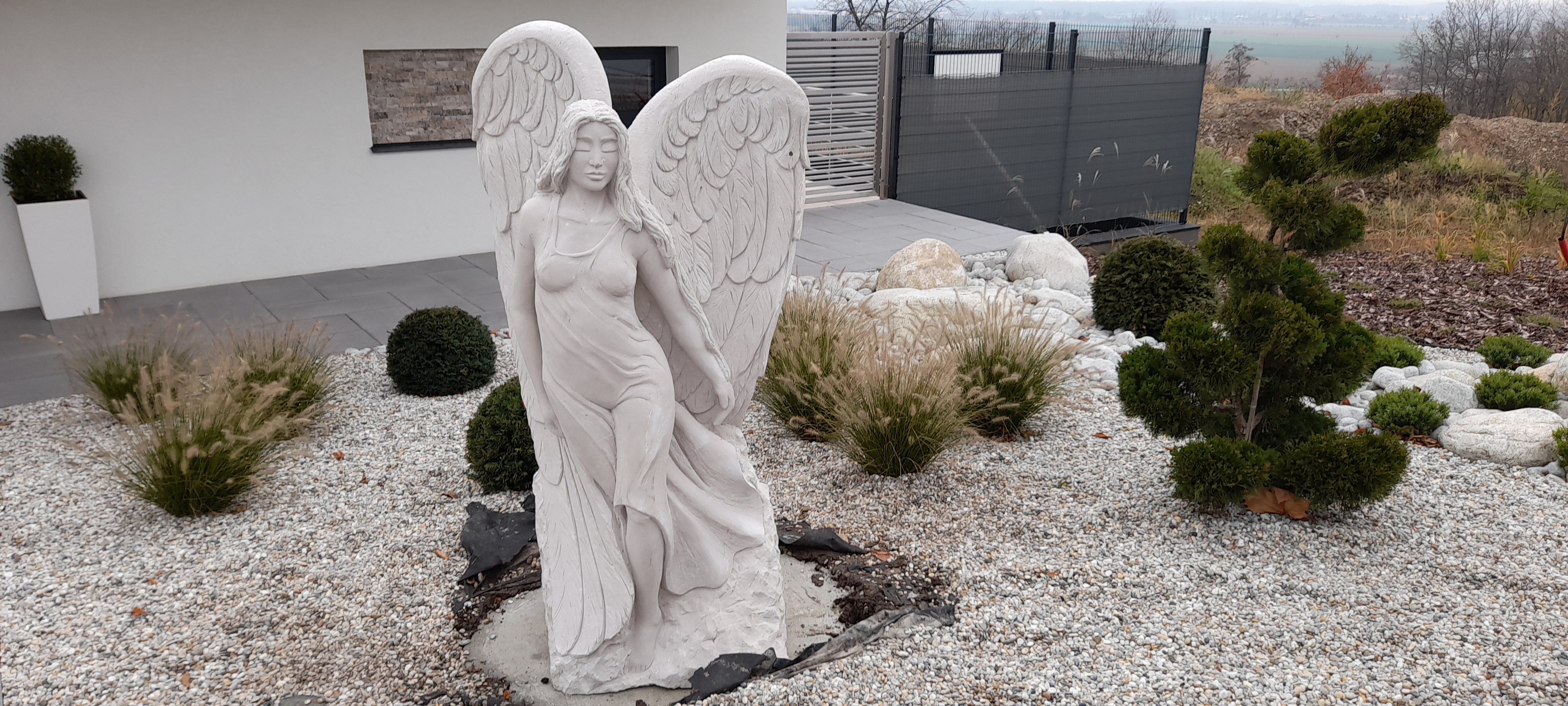 Sochy z přírodního kamene Pavel Žváček foto 2