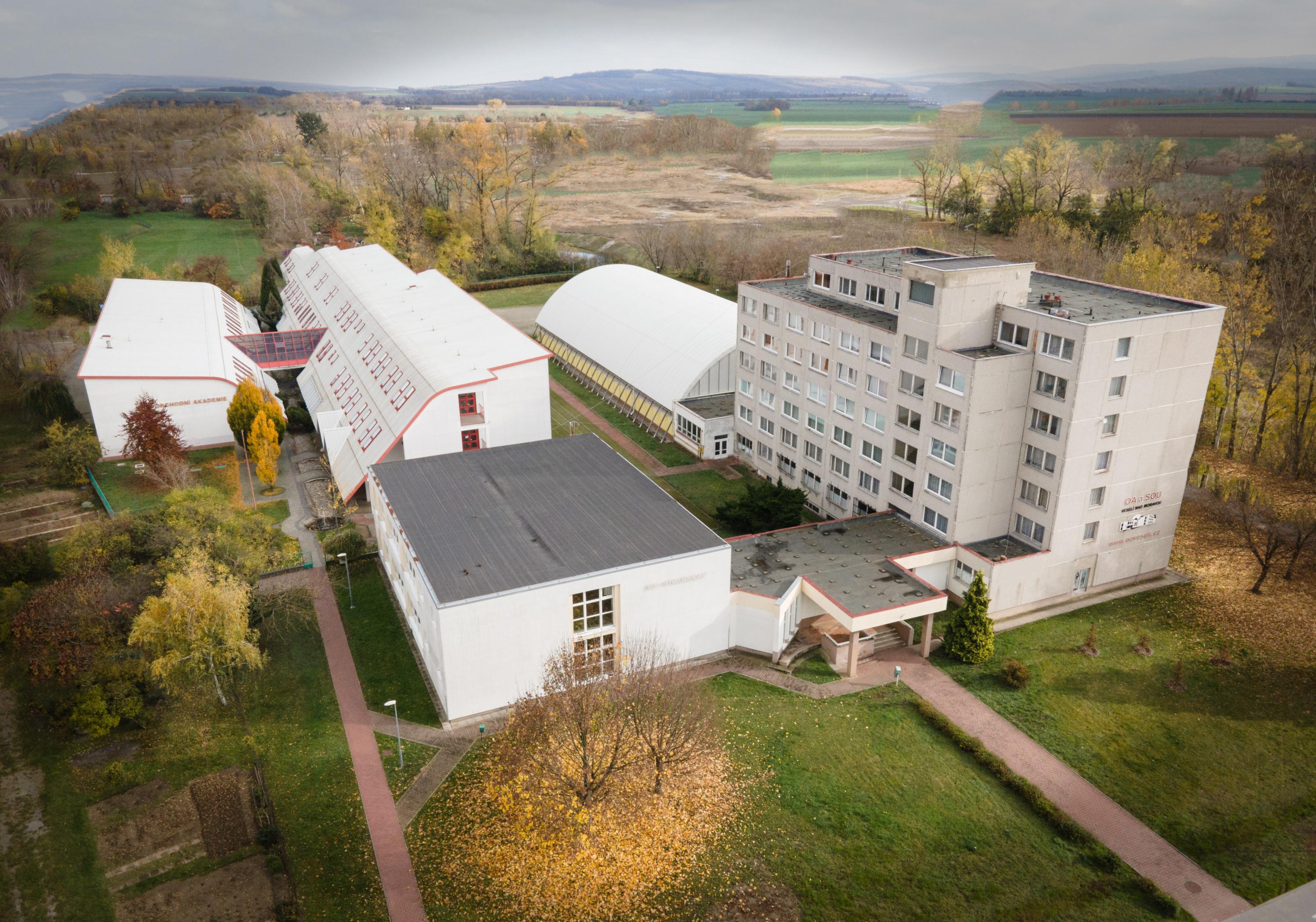 Obchodní akademie a střední škola polytechnická Veselí nad Moravou, příspěvková organizace foto 2