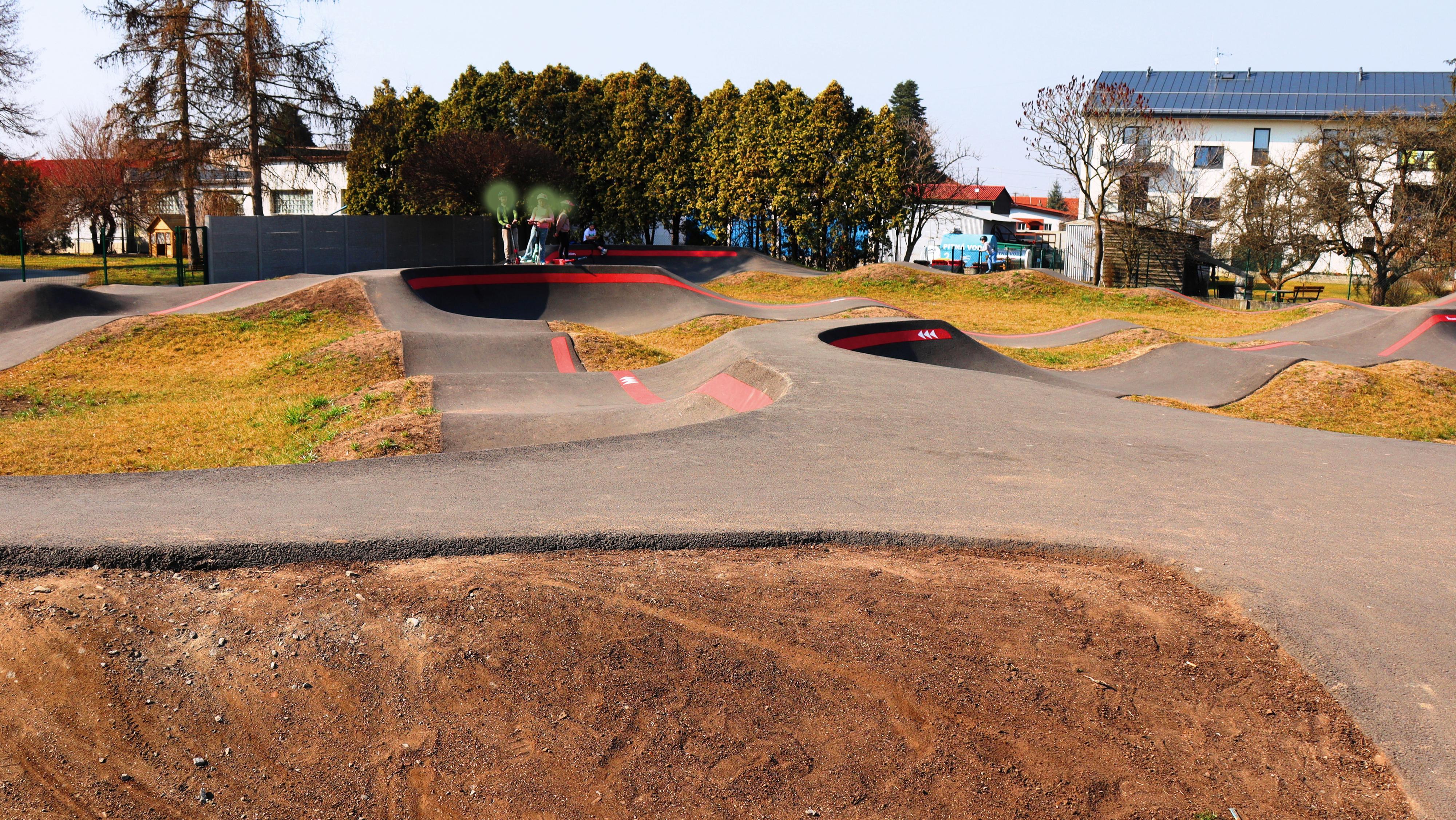 Pumptrack Holice by Velosolutions