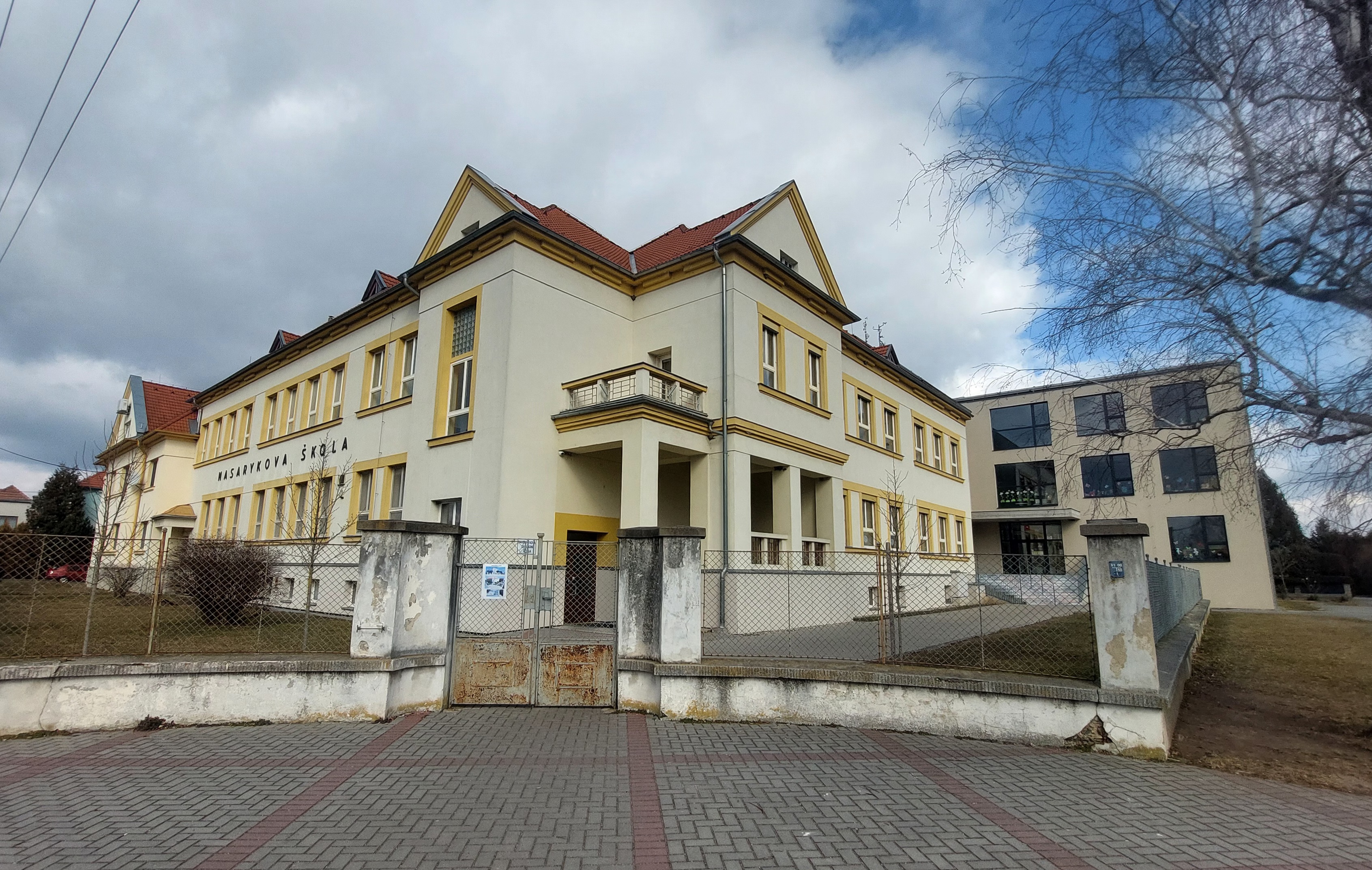 Masarykova základní škola a mateřská škola Nezamyslice foto 3