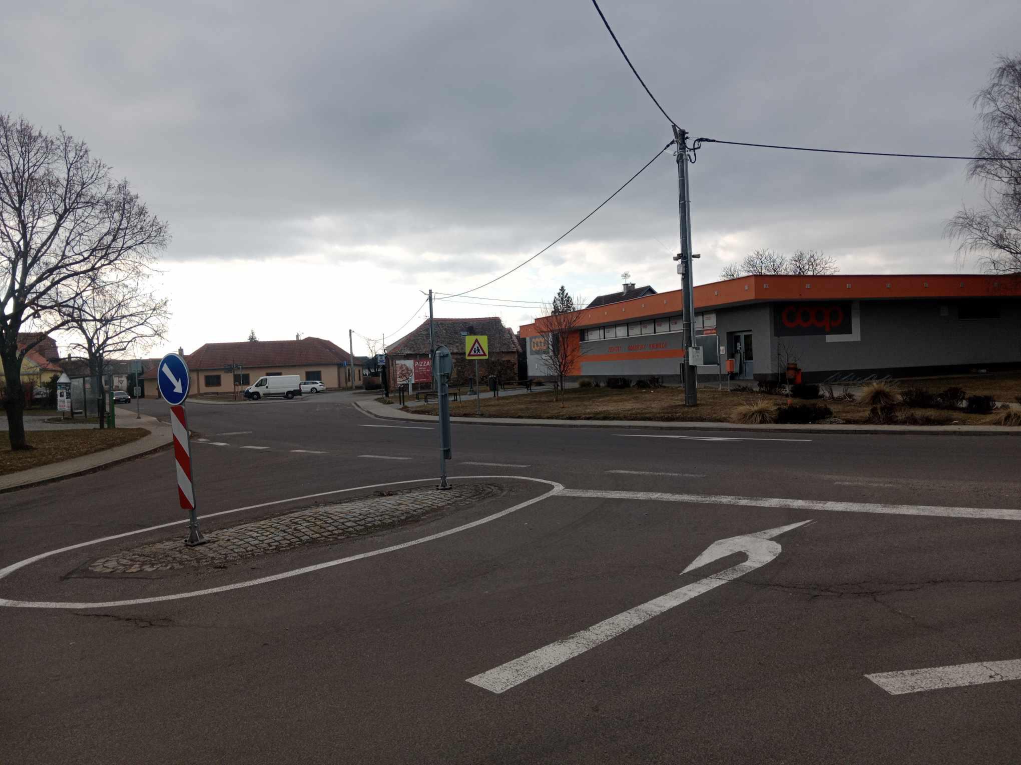 JEDNOTA, spotřební družstvo, Moravský Krumlov – COOP foto 2