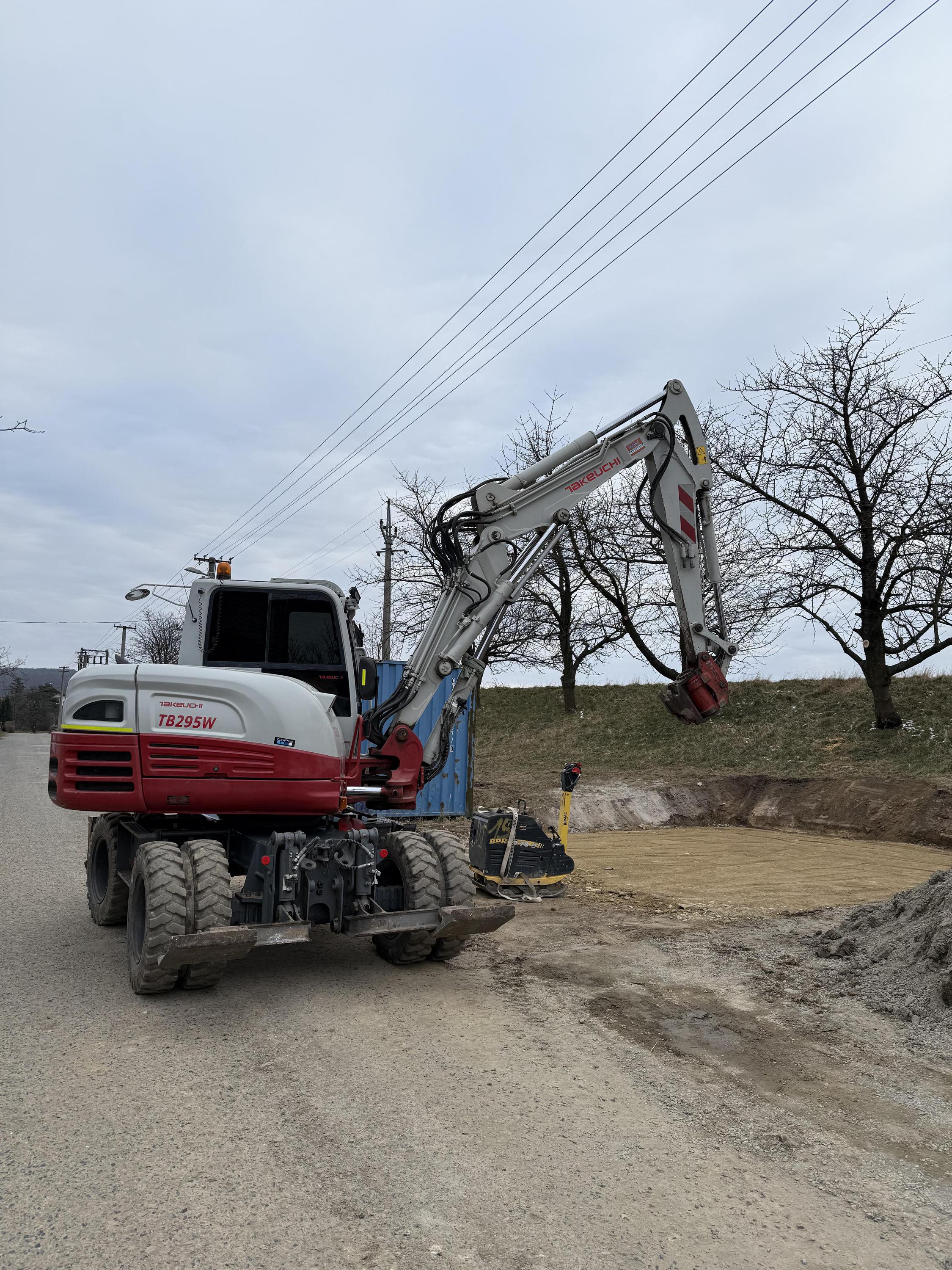 Autodoprava - Bagry Kužílek foto 2