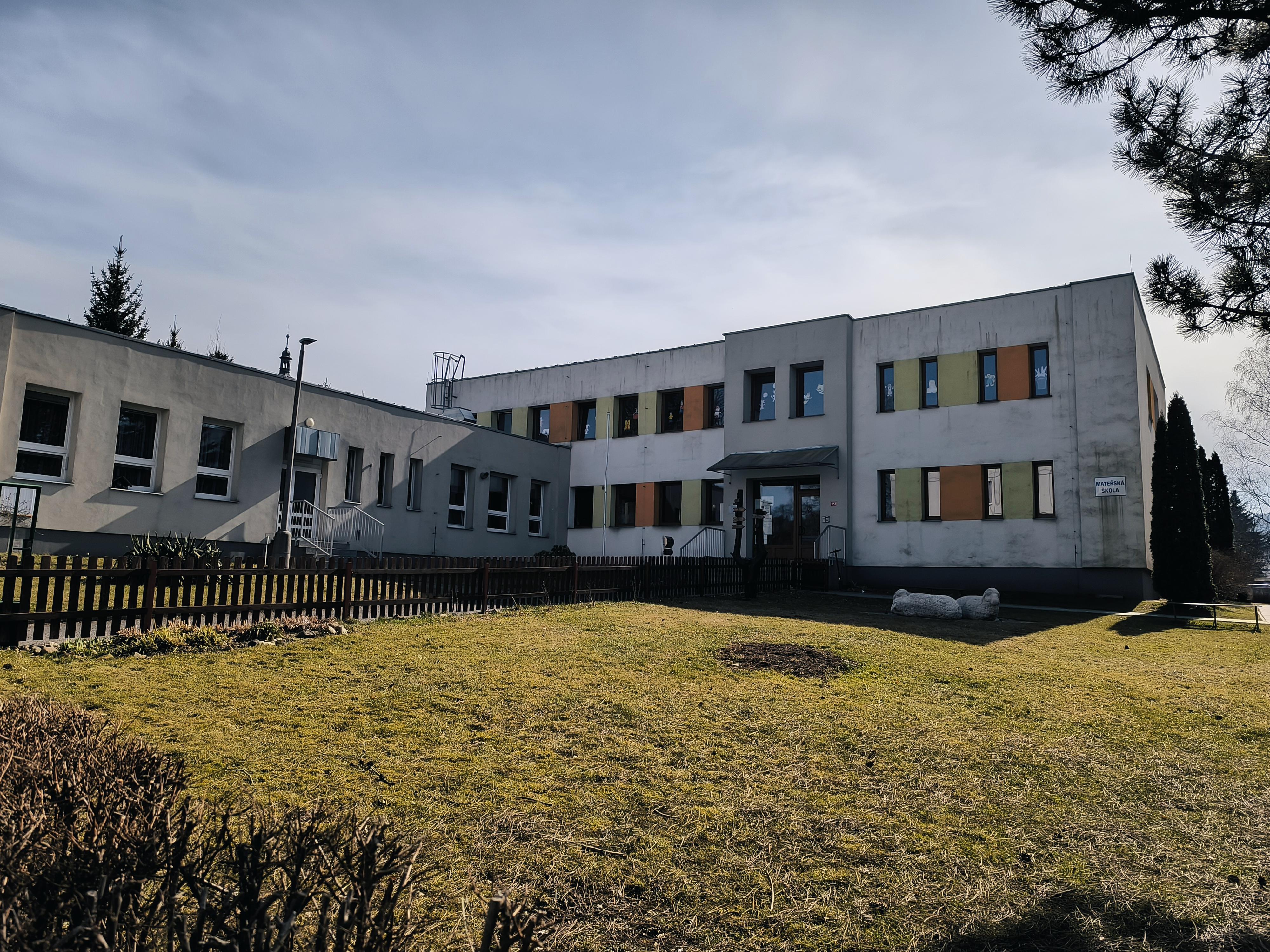 Mateřská škola, Nové Město pod Smrkem, okres Liberec foto 2