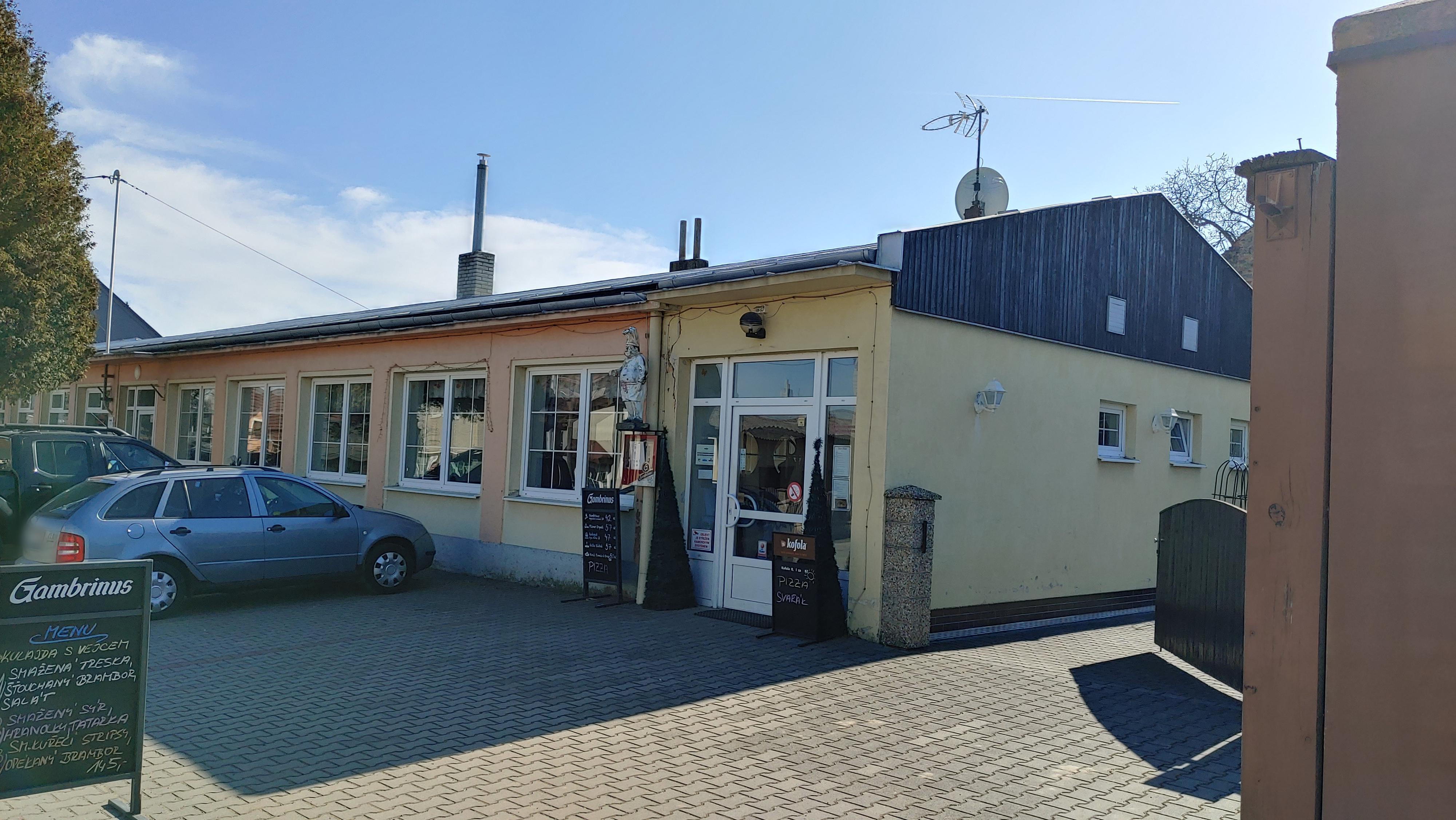 Restaurant a bar U Golema